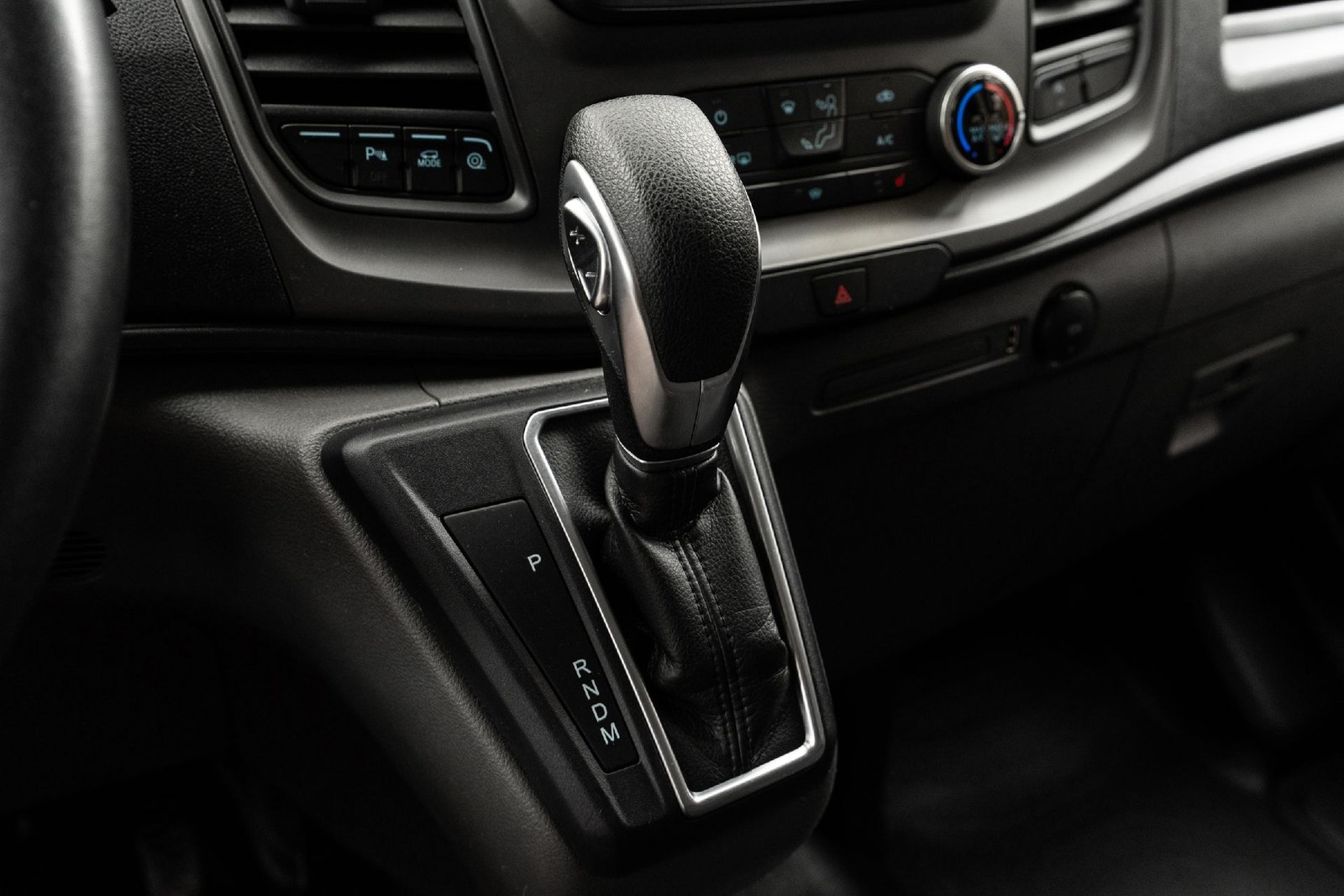 Ford Transit Custom 340 2.0 EcoBlue SelectShift, 130hp, 2023