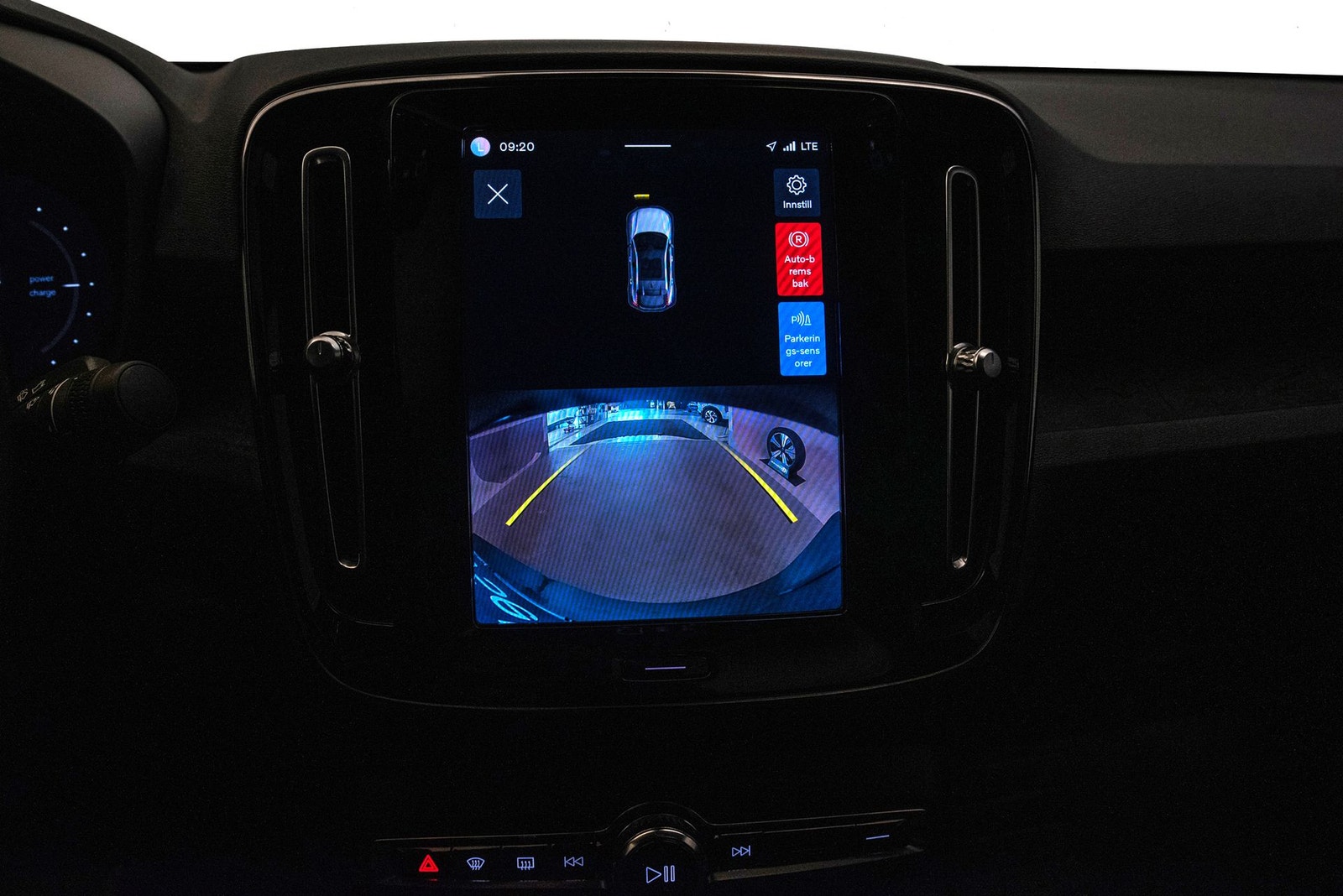 Volvo C40 Recharge, 231hp, 2023