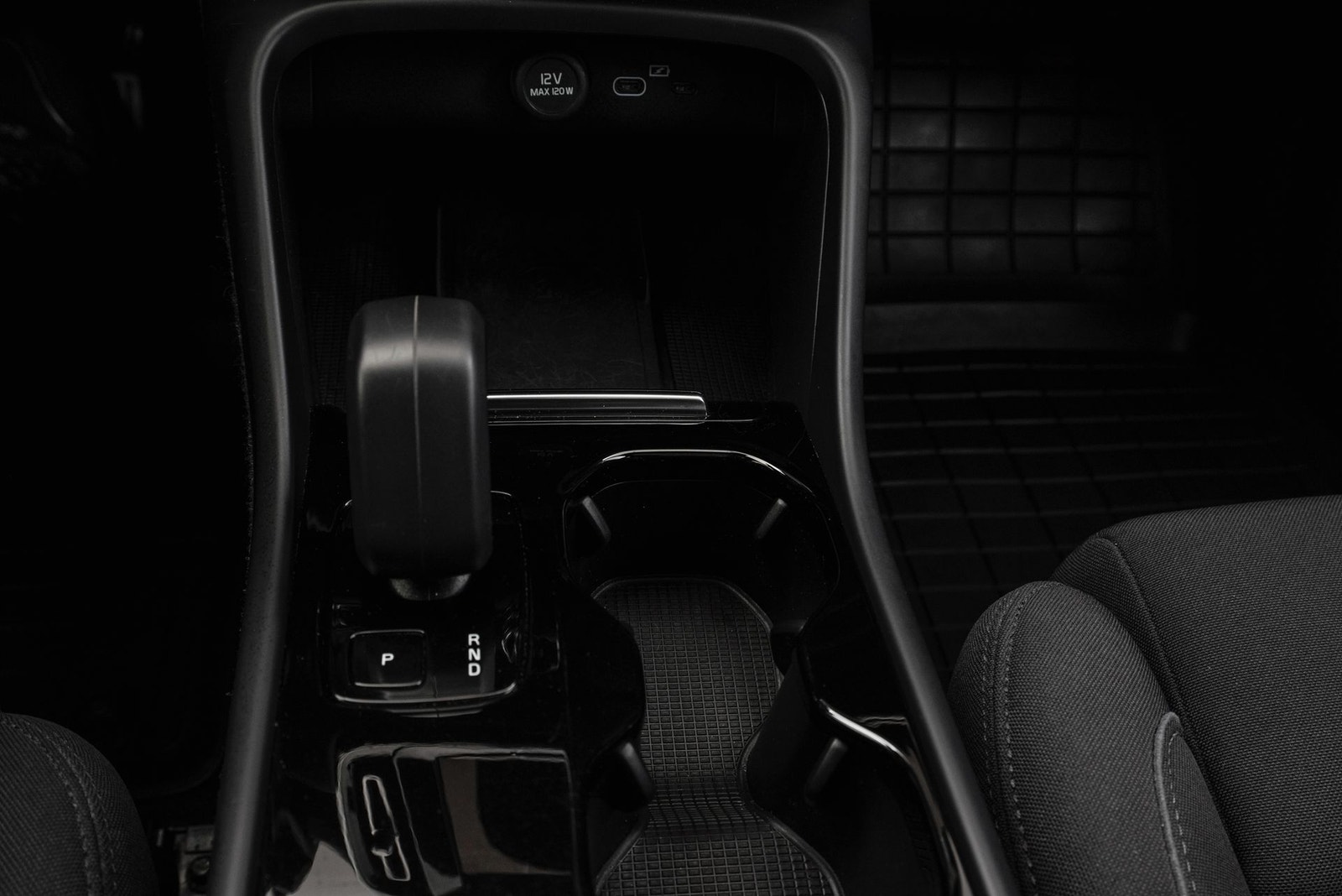 Volvo C40 Recharge, 231hp, 2023