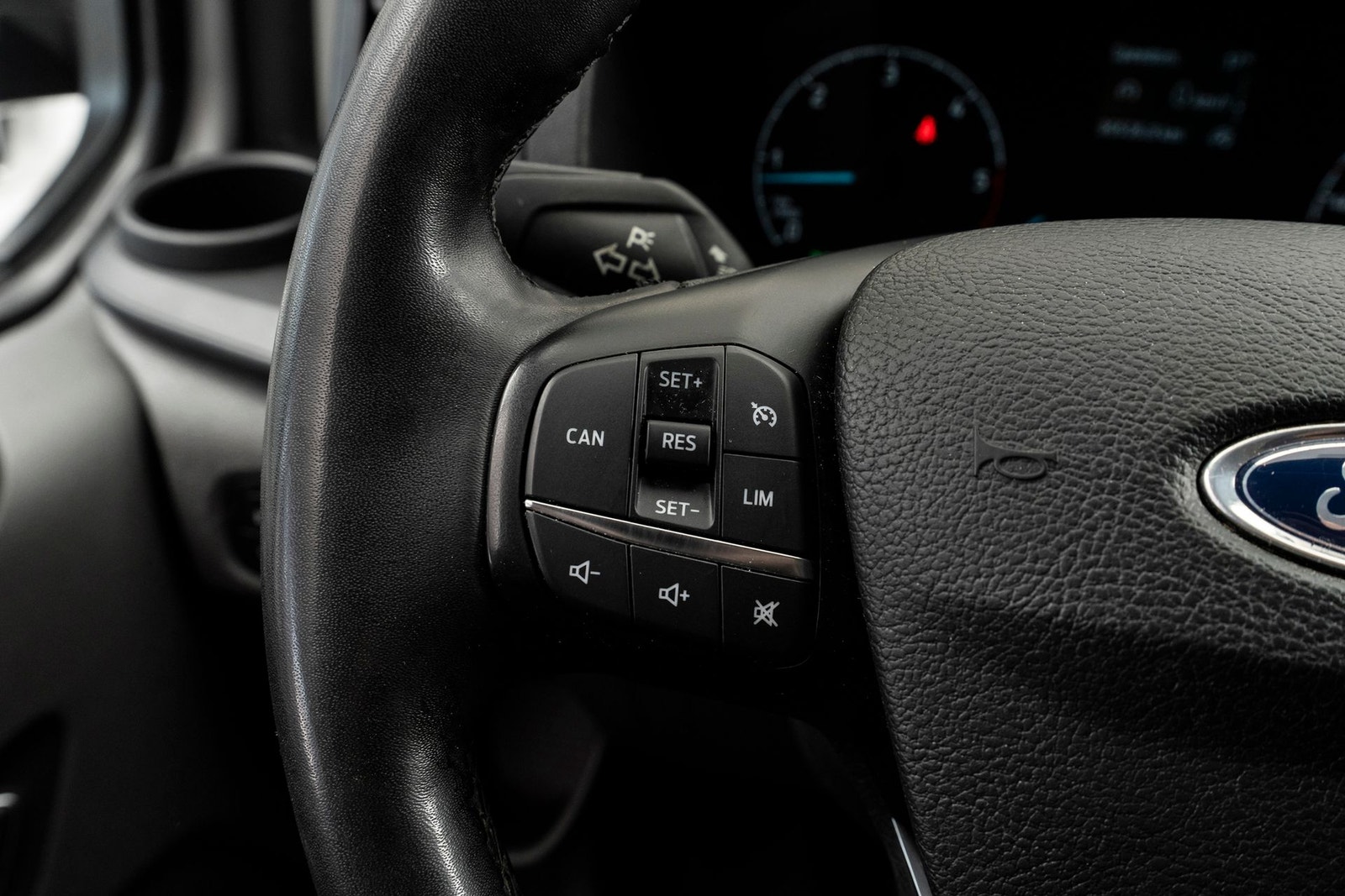 Ford Transit Custom 300 2.0 EcoBlue SelectShift, 130hp, 2023