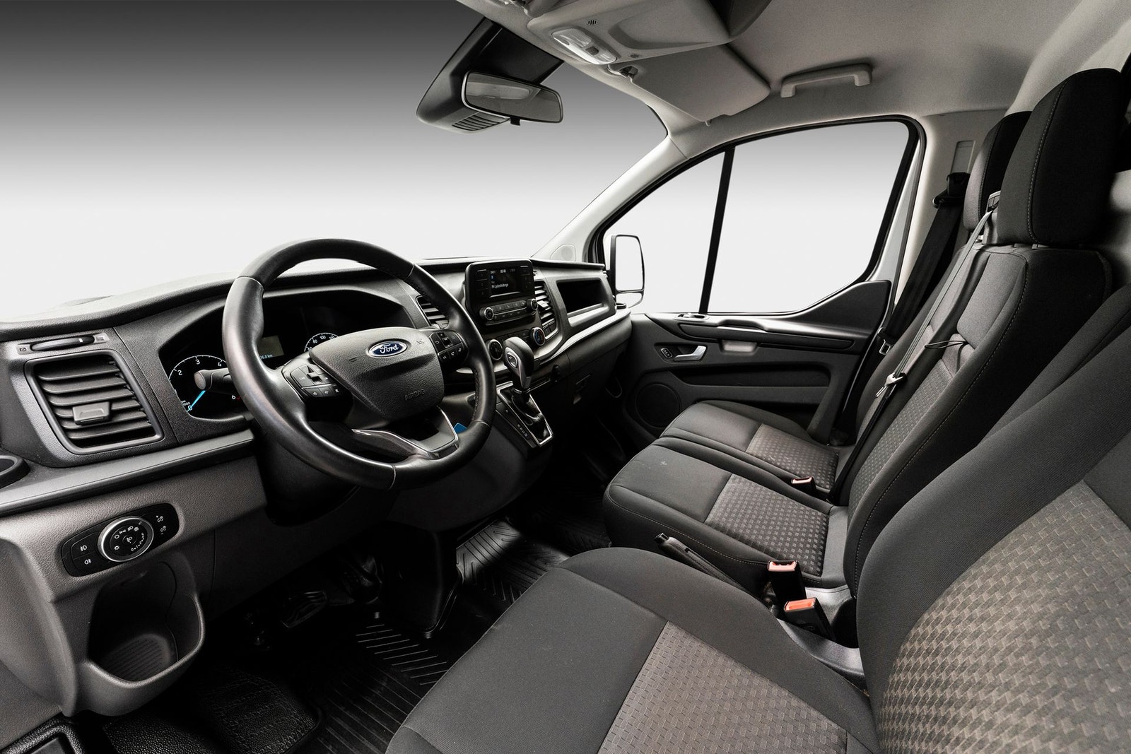 Ford Transit Custom 300 2.0 EcoBlue SelectShift, 130hp, 2023