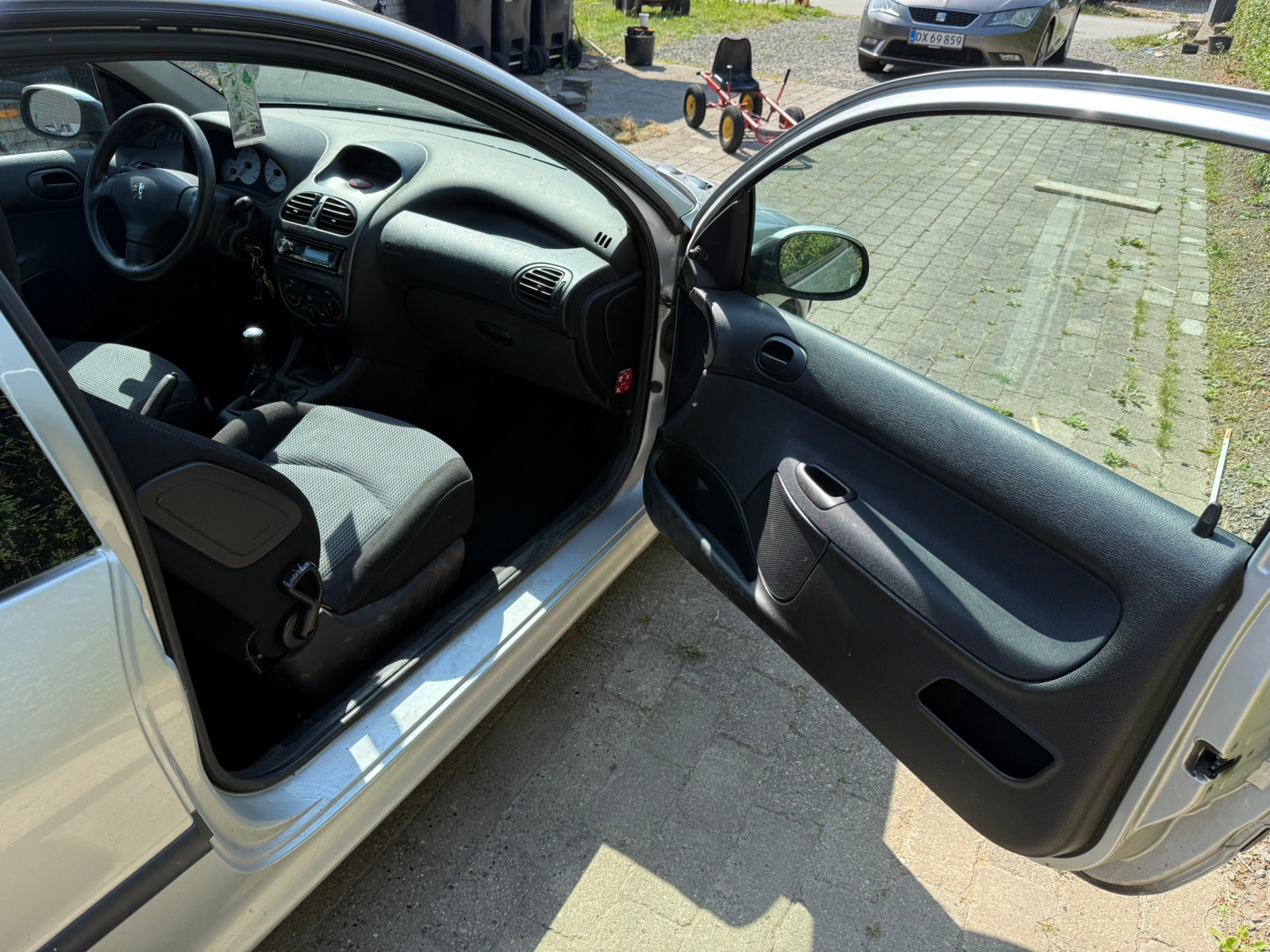 Peugeot 206 3-door 1.4 Manual, 5-trins, 75ps, 2004