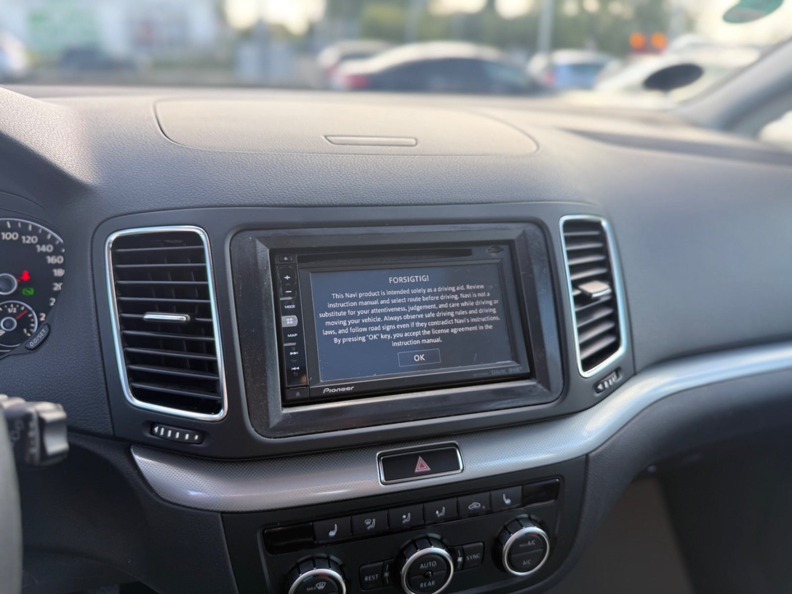 Volkswagen Sharan 7-seater 2.0 TDI DPF BMT DSG Sekventiell, 140hk, 2014