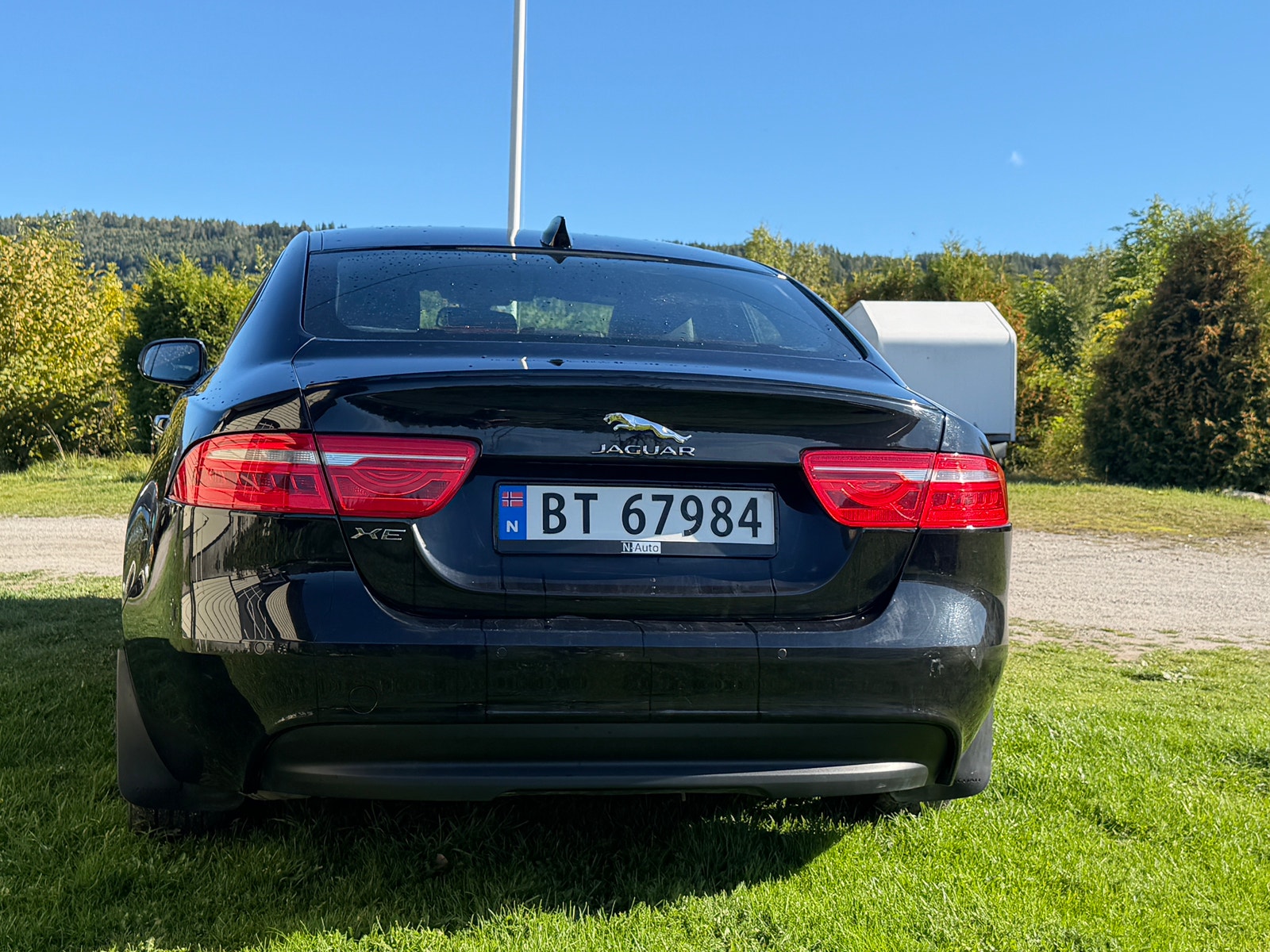 Jaguar XE E-Performance Automatic, 8-trins, 163ps, 2017