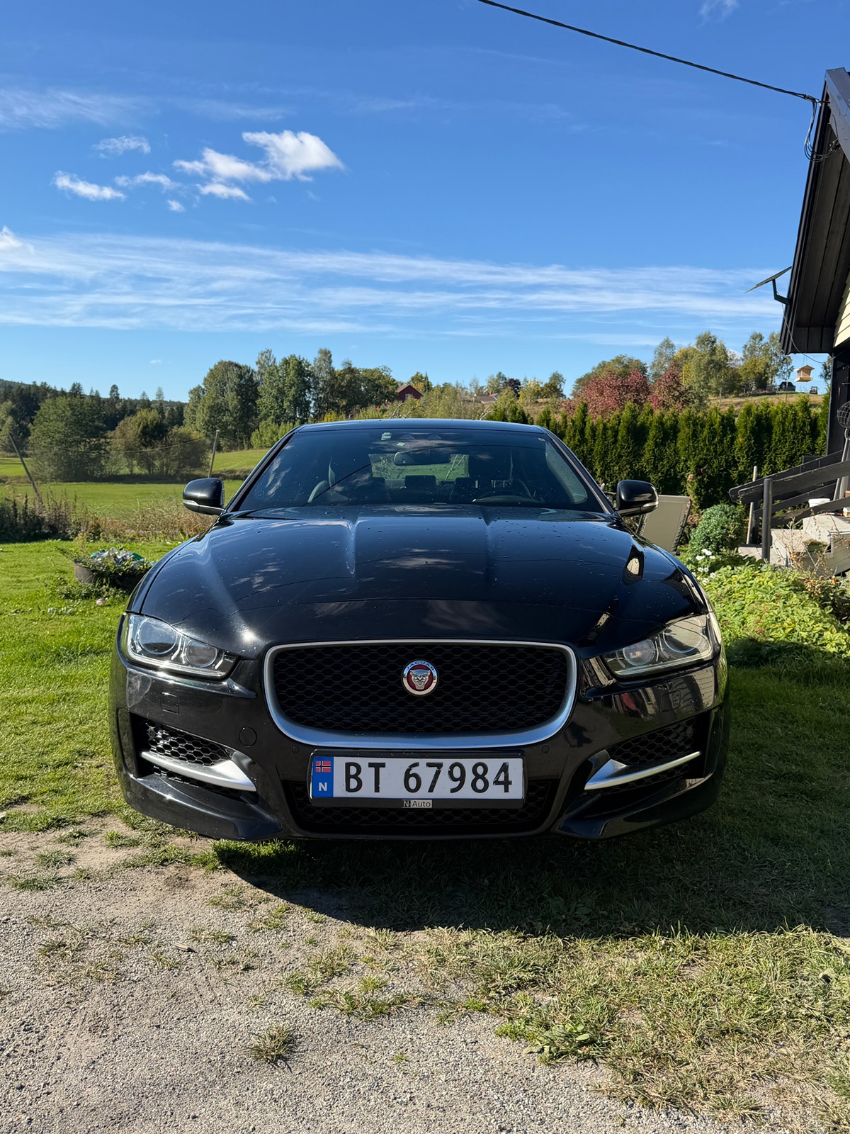 Jaguar XE E-Performance Automatic, 8-trins, 163ps, 2017