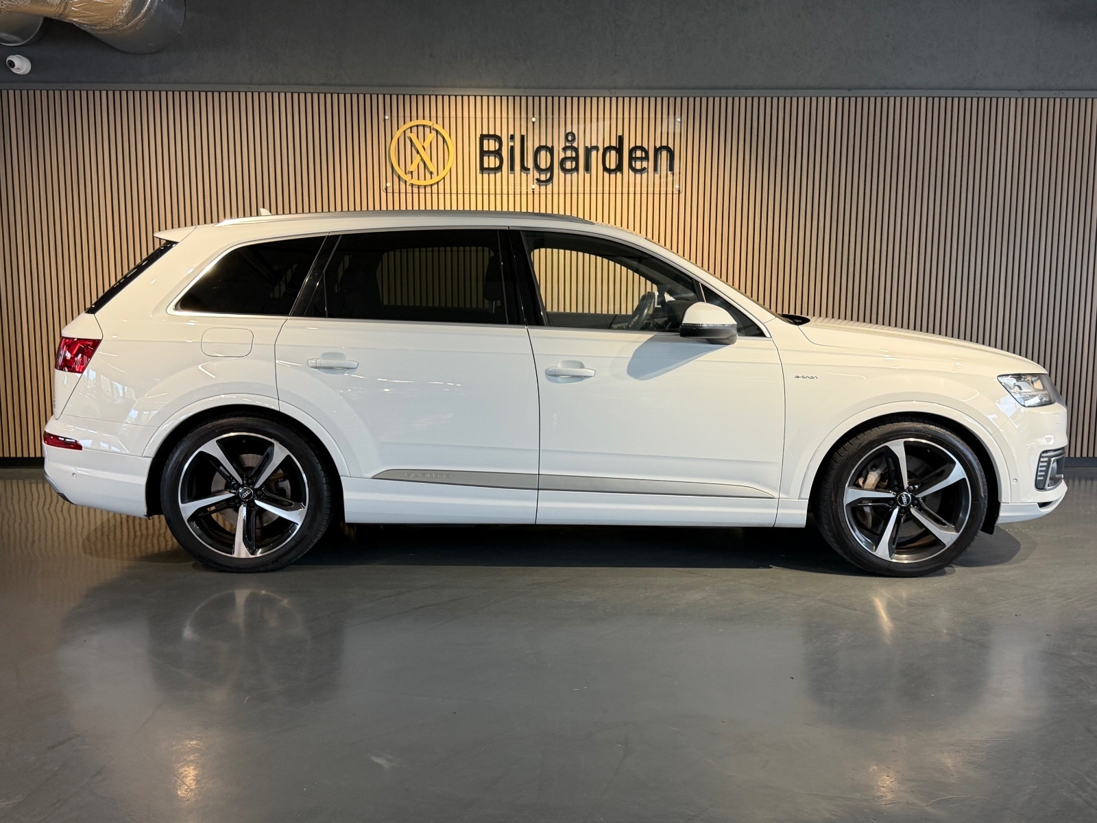 Audi Q7 e-Tron 3.0 TDI quattro TipTronic, 8-trins, 373ps, 2018