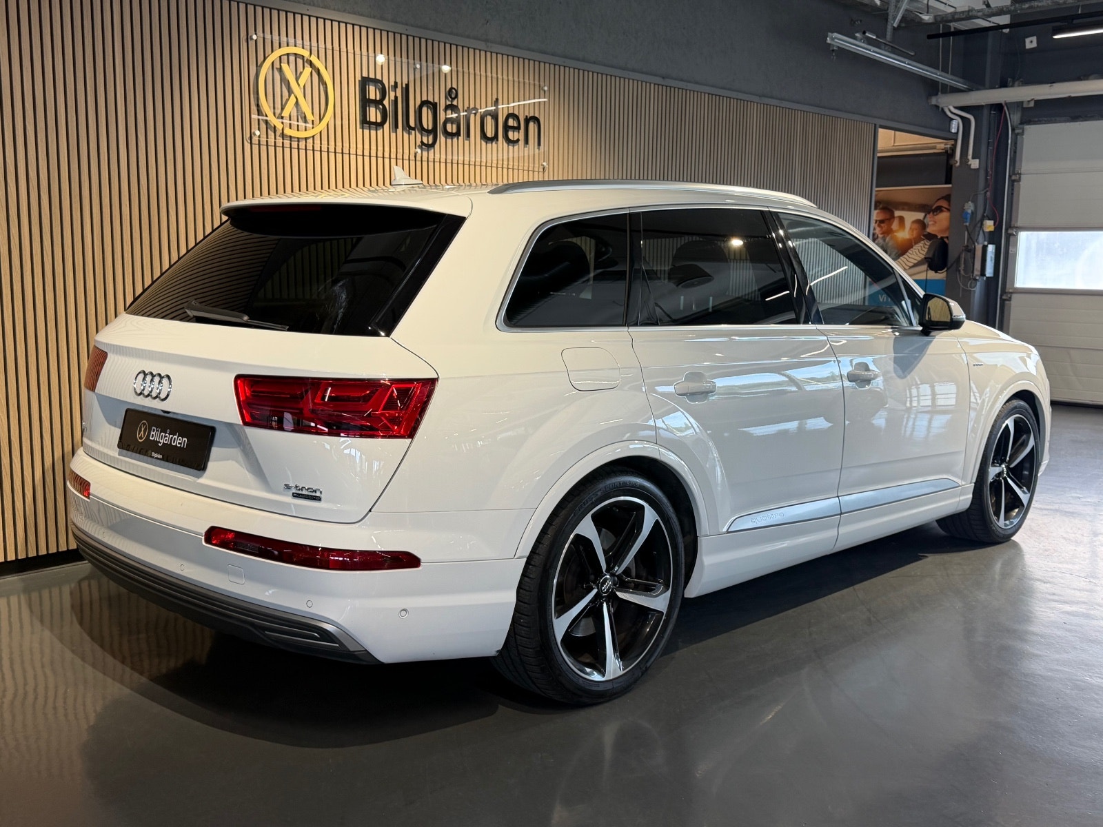 Audi Q7 e-Tron 3.0 TDI quattro TipTronic, 8-trins, 373ps, 2018
