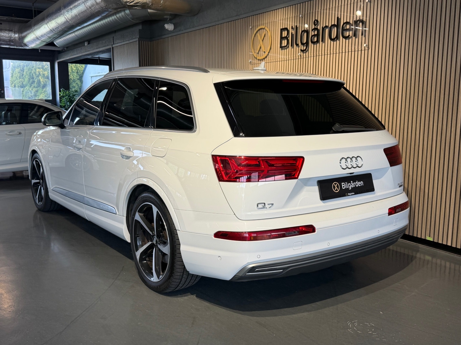 Audi Q7 e-Tron 3.0 TDI quattro TipTronic, 8-trins, 373ps, 2018