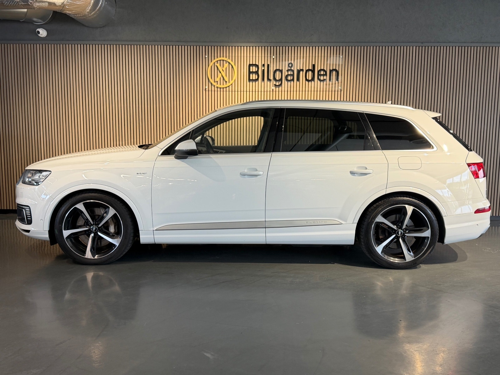 Audi Q7 e-Tron 3.0 TDI quattro TipTronic, 8-trins, 373ps, 2018