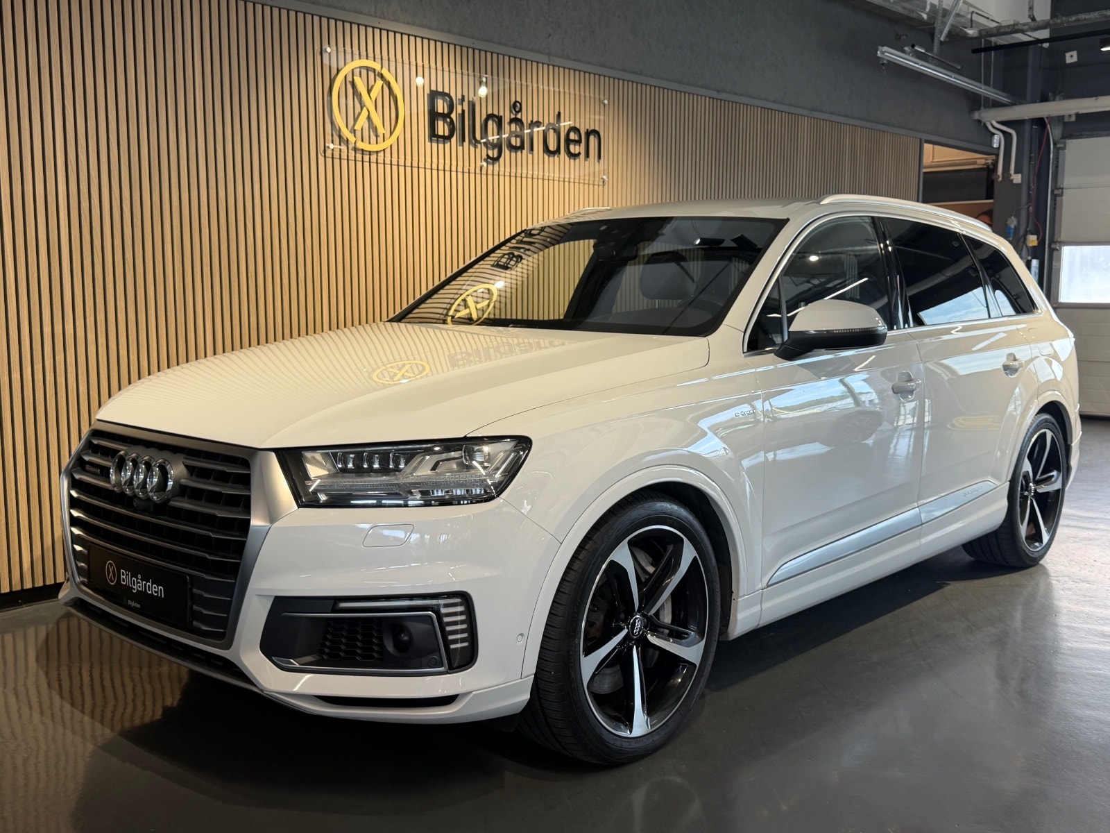 Audi Q7 e-Tron 3.0 TDI quattro TipTronic, 8-trins, 373ps, 2018