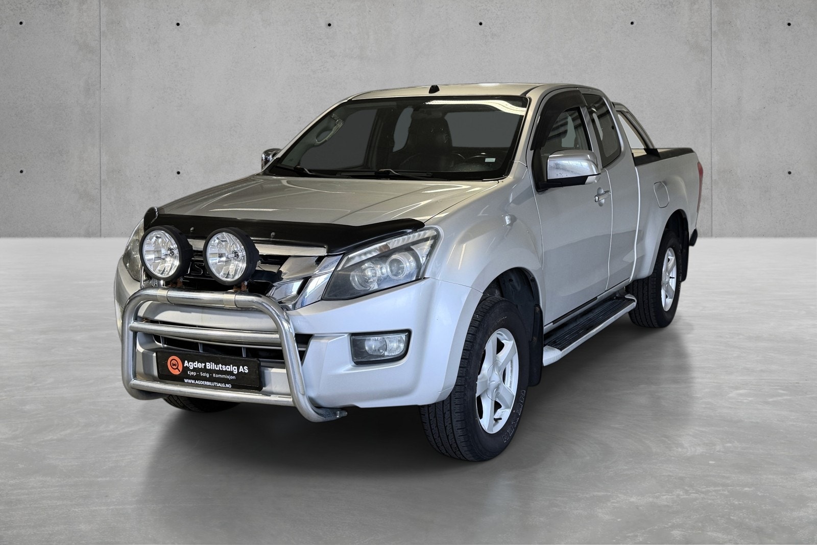 Isuzu D-Max Space Cab 2.5 4WD Automatic, 5-trins, 163ps, 2015