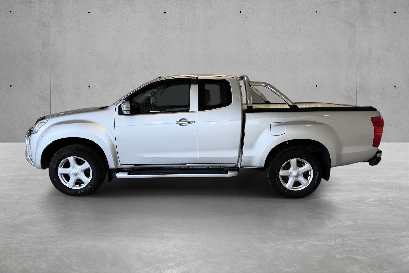 Isuzu D-Max Space Cab 2.5 4WD Automatic, 5-trins, 163ps, 2015