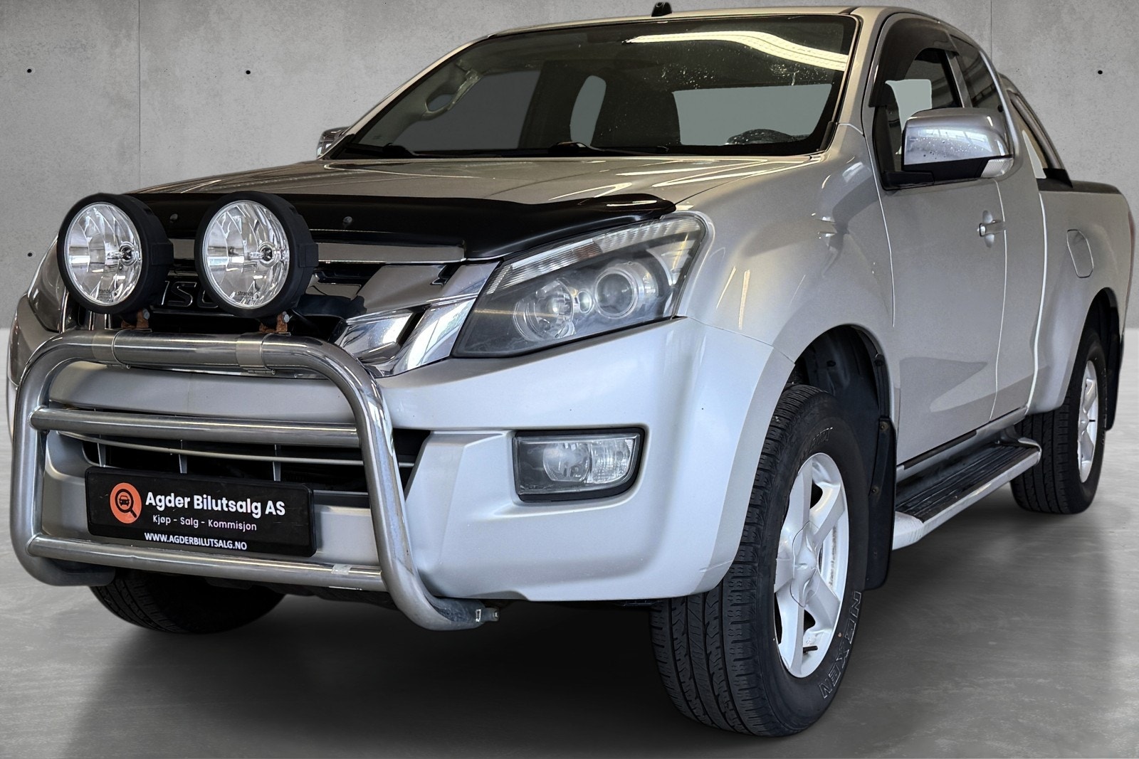 Isuzu D-Max Space Cab 2.5 4WD Automatic, 5-trins, 163ps, 2015