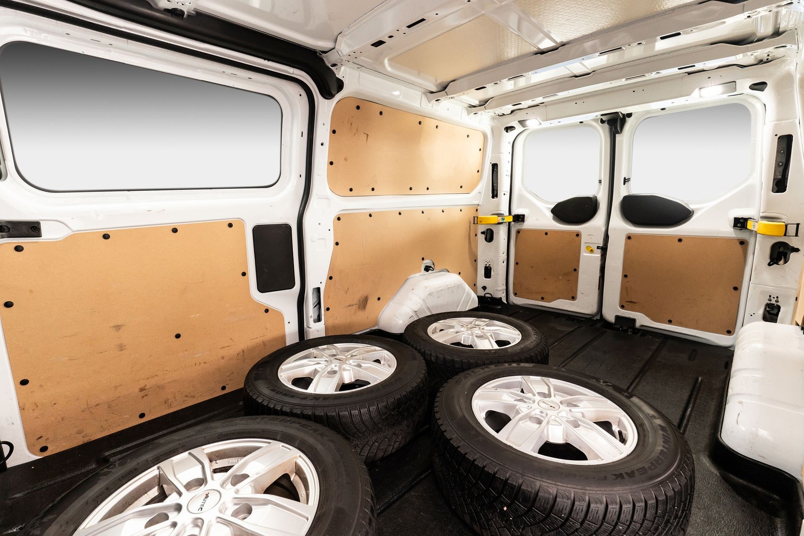 Ford Transit Custom 340 2.0 EcoBlue SelectShift, 6-trinn, 130hk, 2023