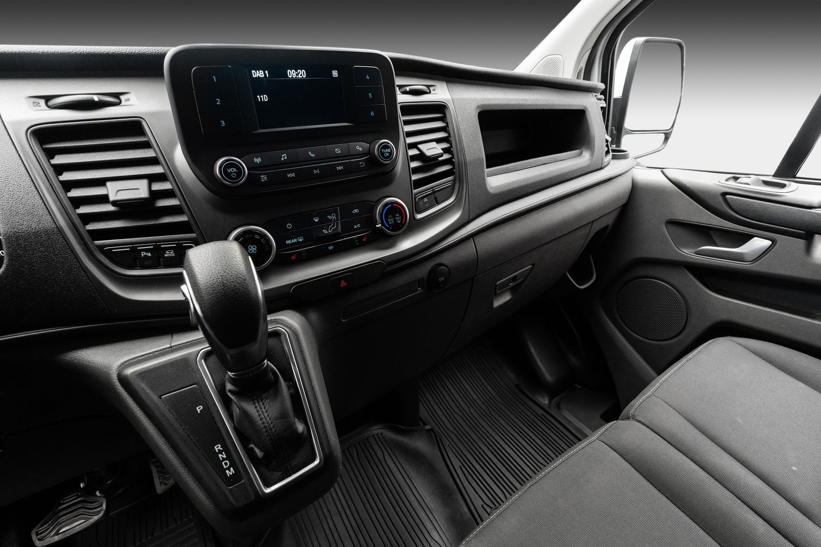 Ford Transit Custom 340 2.0 EcoBlue SelectShift, 130hp, 2023