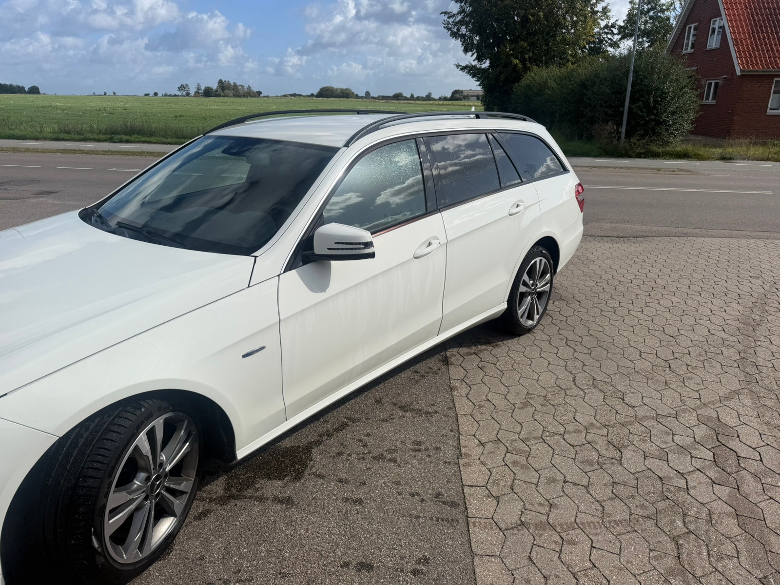 Mercedes-Benz E 220 T CDI BlueEFFICIENCY 7G-Tronic Plus, 170ps, 2012