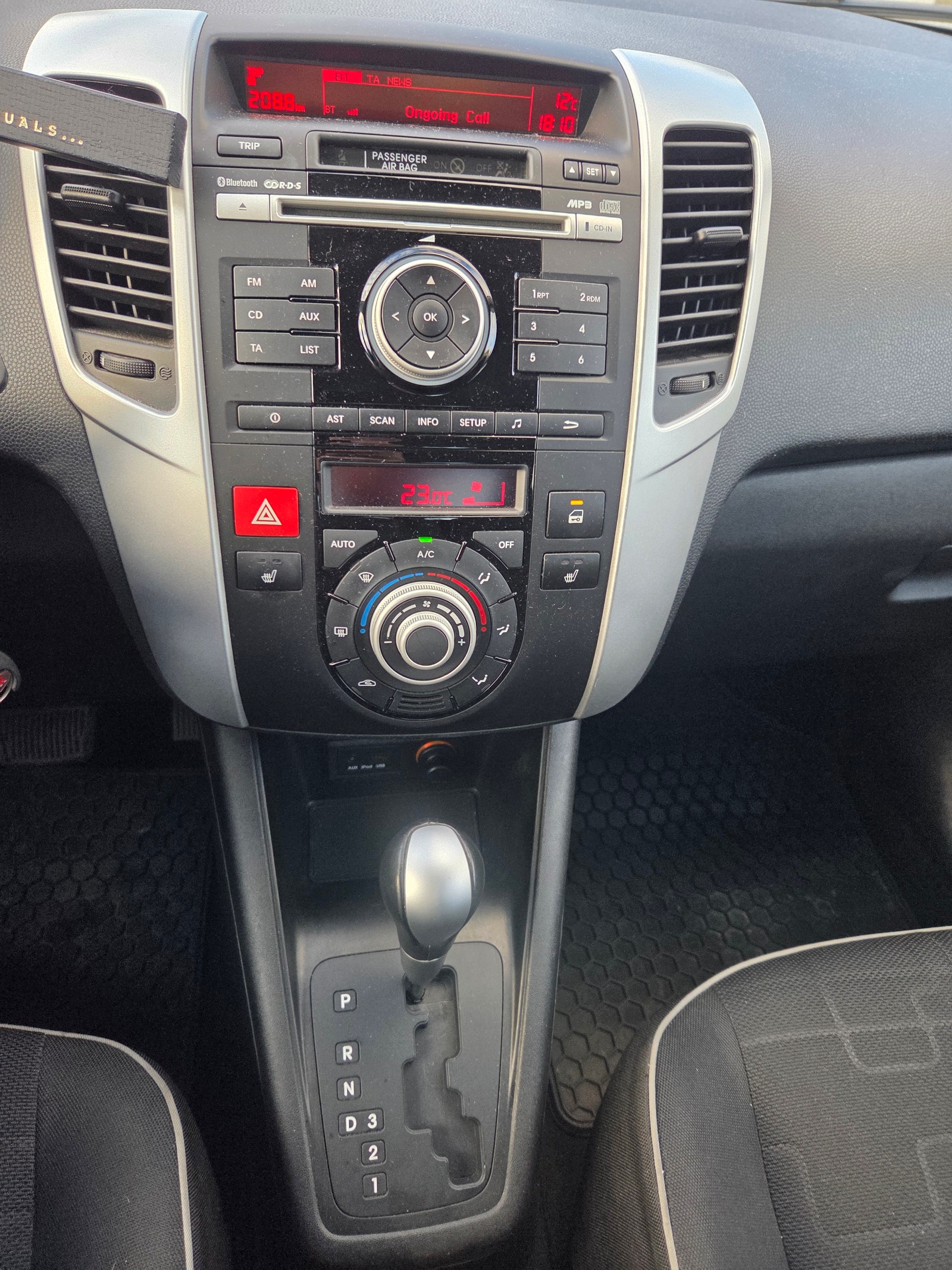 Kia Venga 1.6 CVVT Automatic, 4-trins, 125ps, 2012