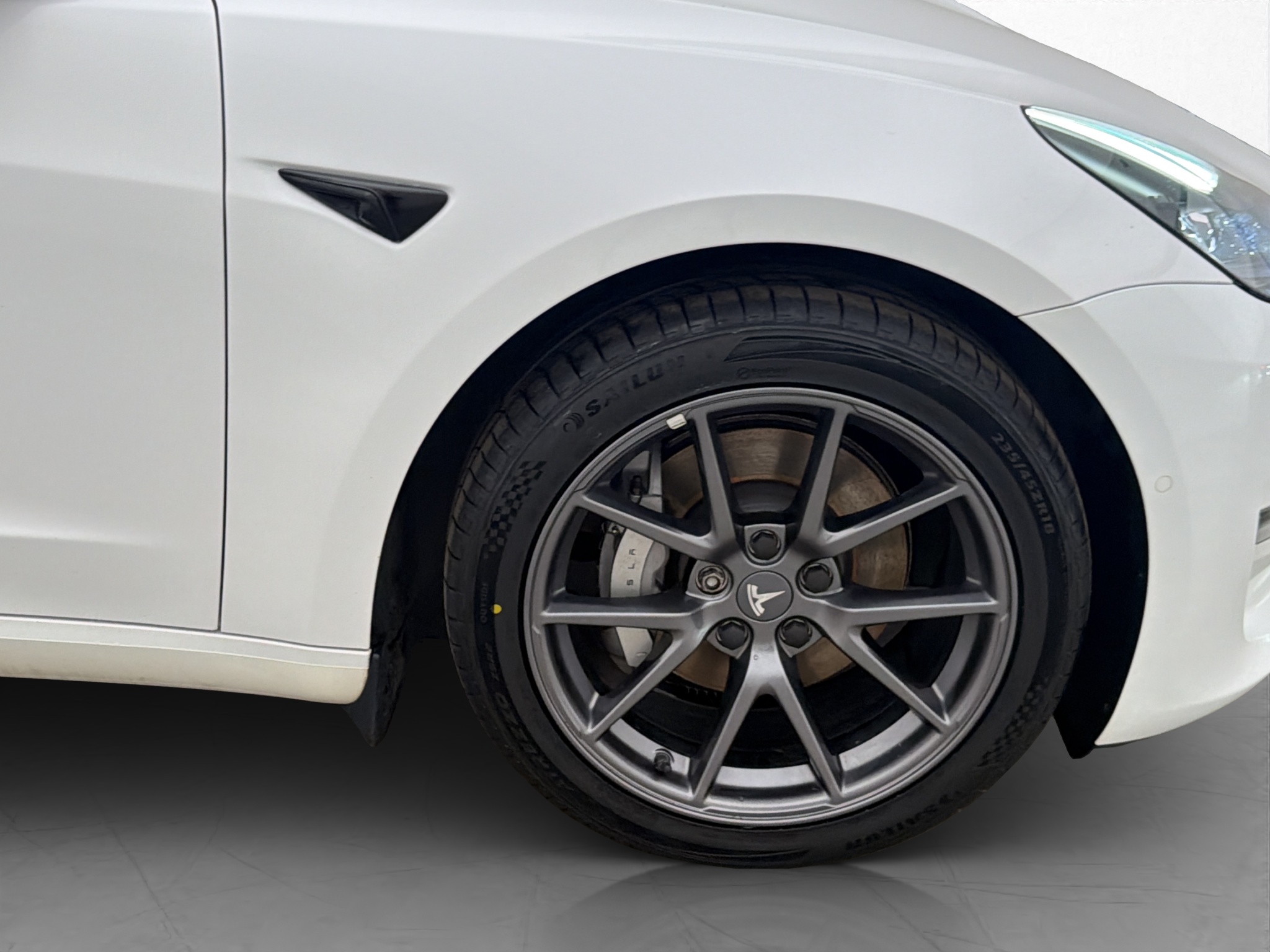 Tesla Model 3 Long Range AWD, 498ps, 2022