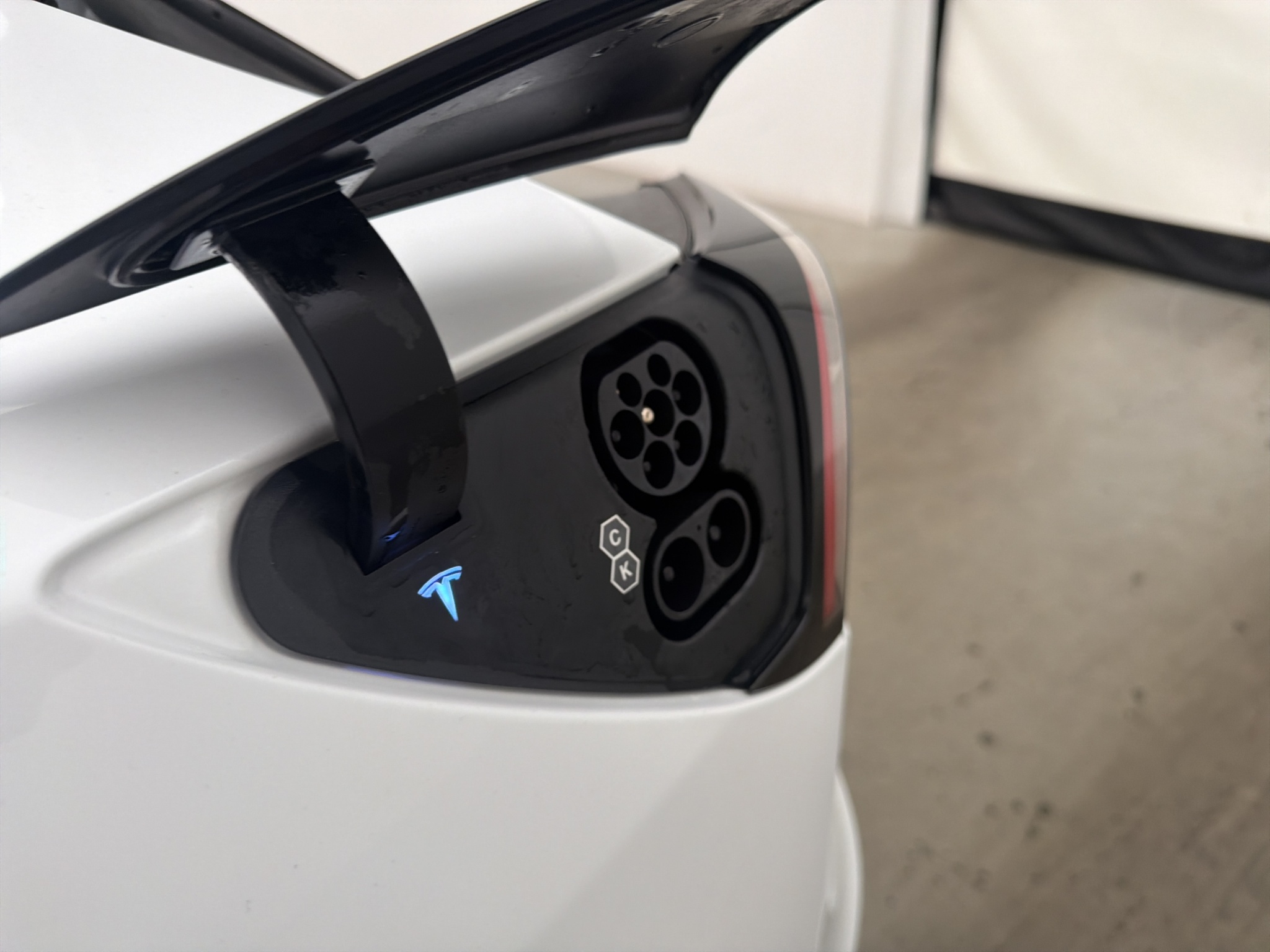 Tesla Model 3 Long Range AWD, 498ps, 2022