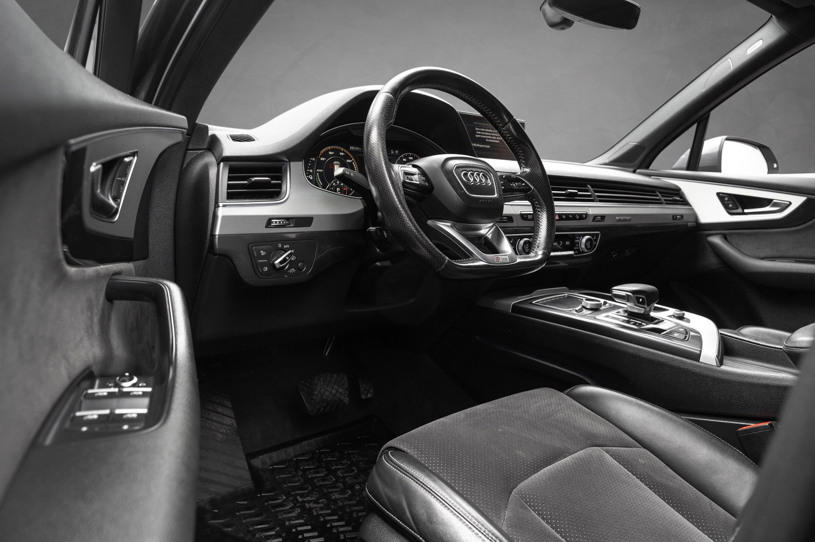 Audi Q7 e-Tron 3.0 TDI quattro TipTronic, 8-trins, 373ps, 2017