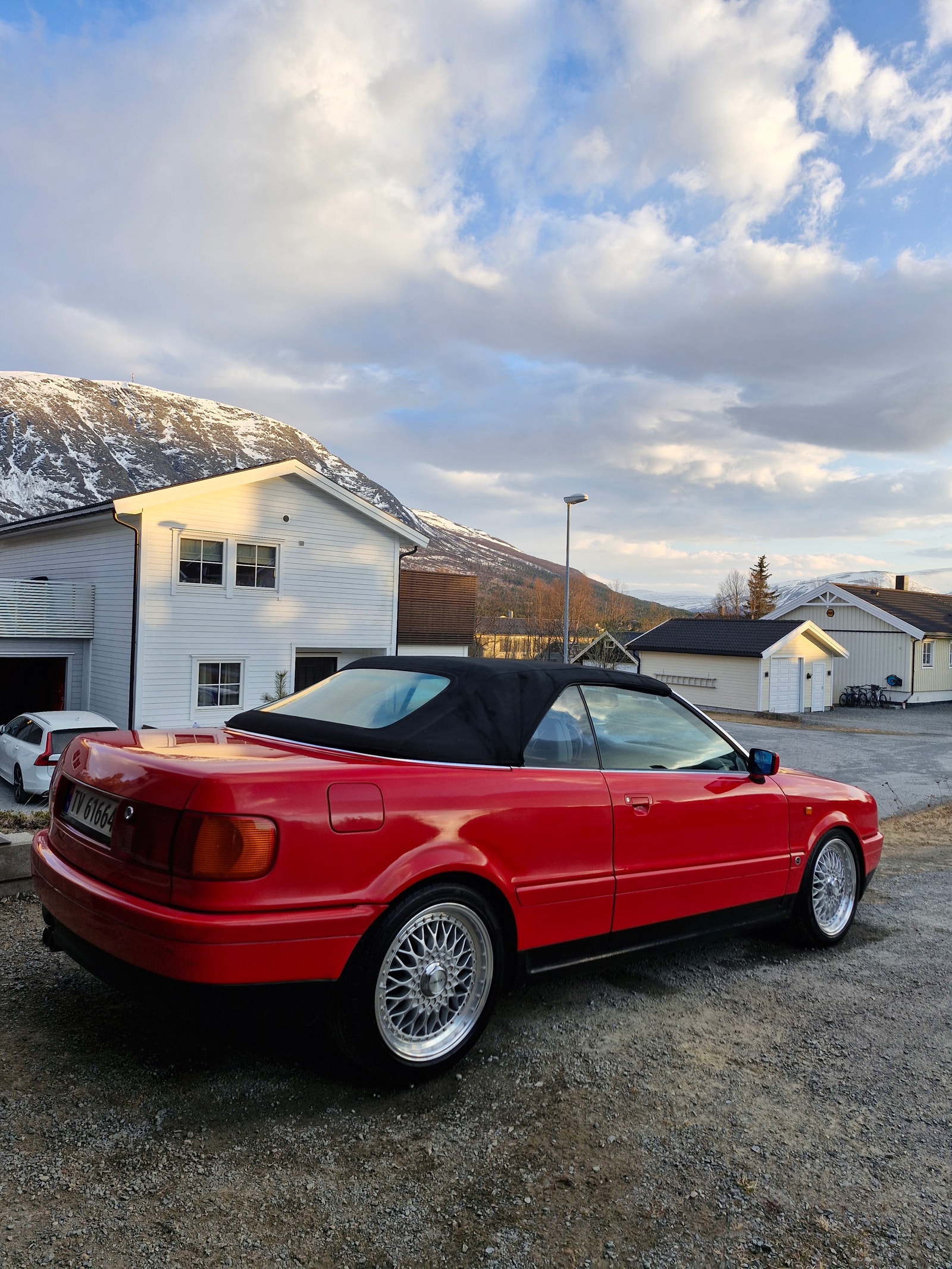 Audi Cabriolet 2.3 E Manual, 5-trins, 133ps, 1992