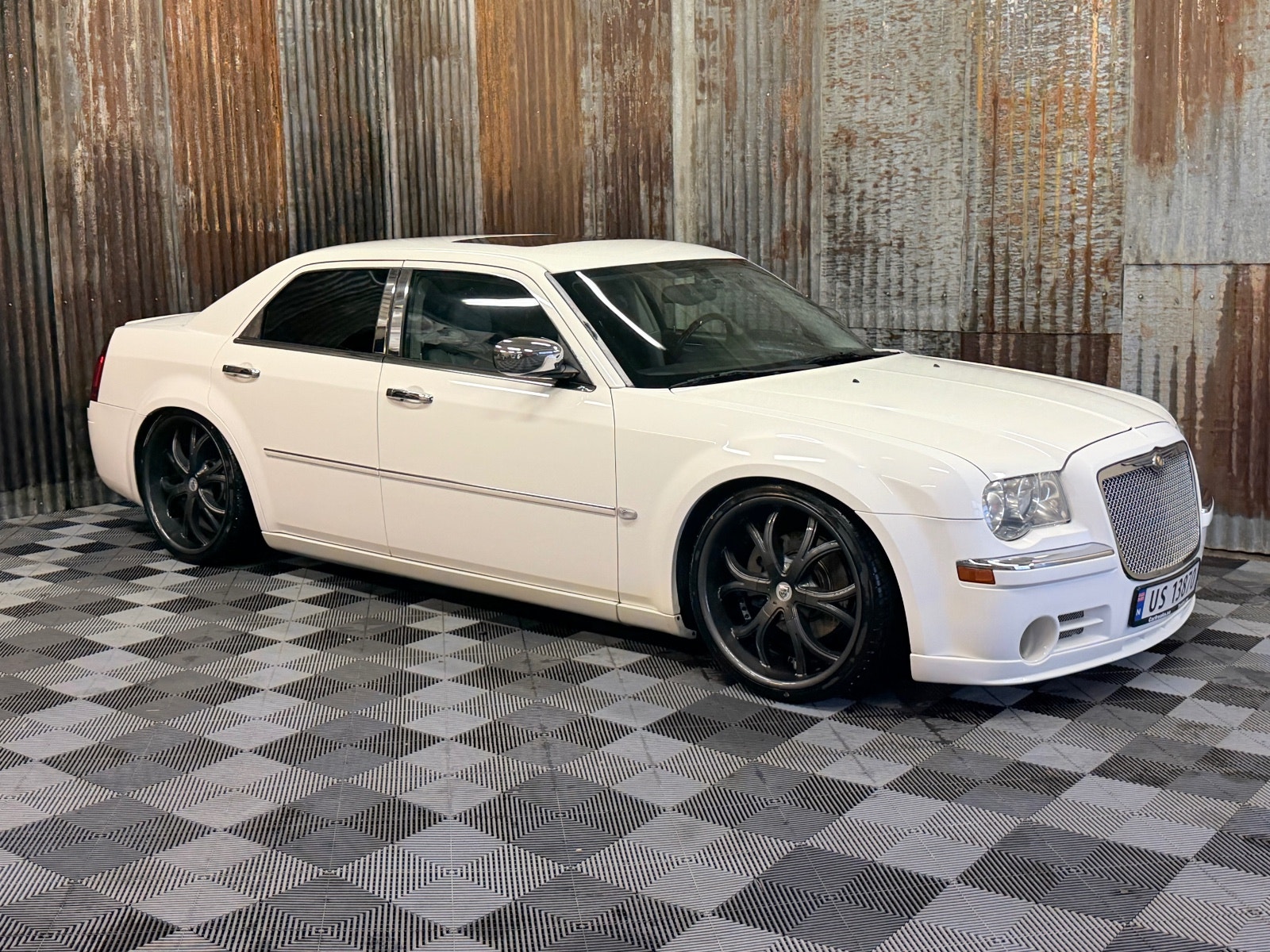 Chrysler 300C 5.7 V8 HEMI Automatic, 345hp, 2006