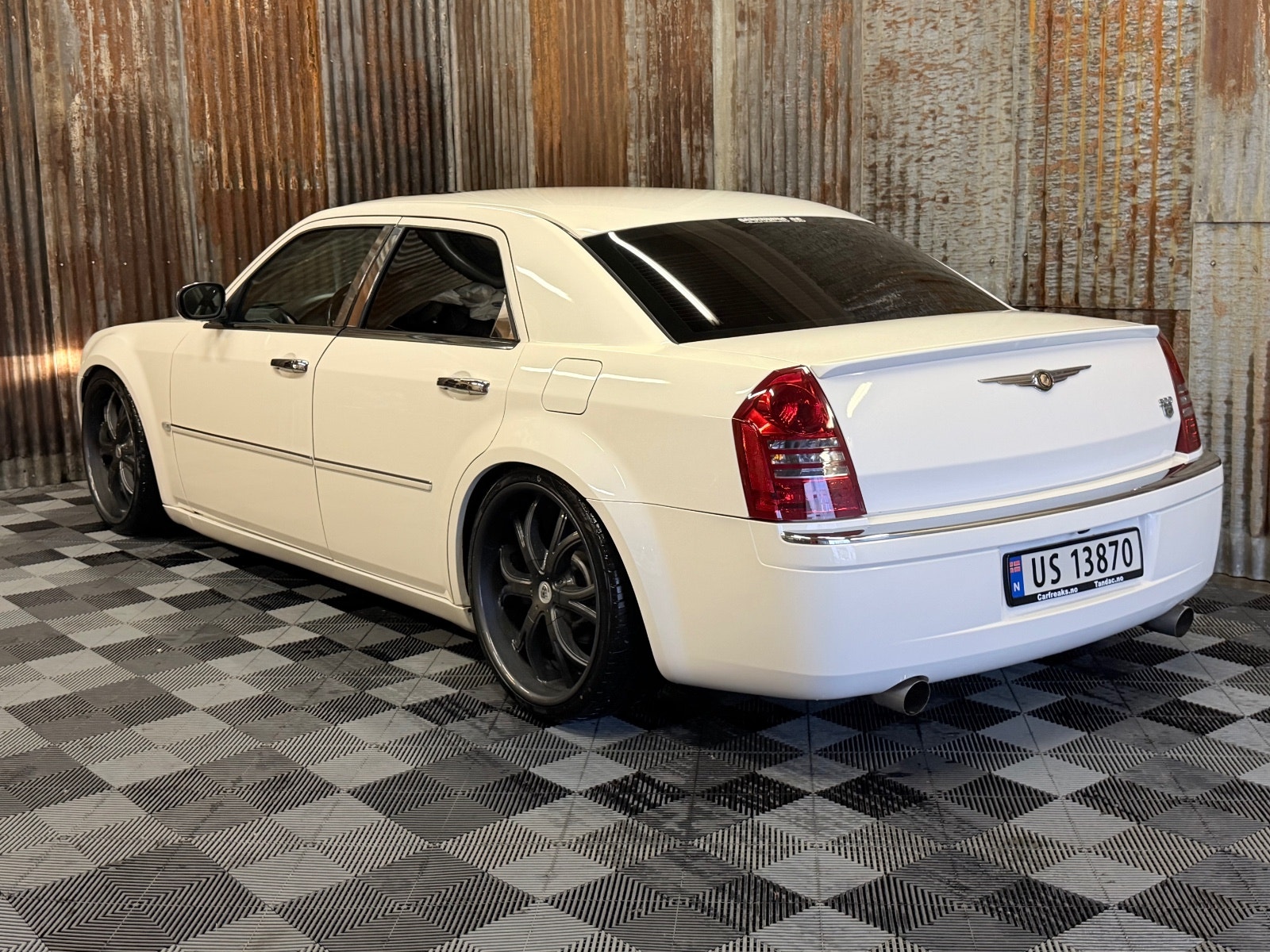 Chrysler 300C 5.7 V8 HEMI Automatic, 345hp, 2006