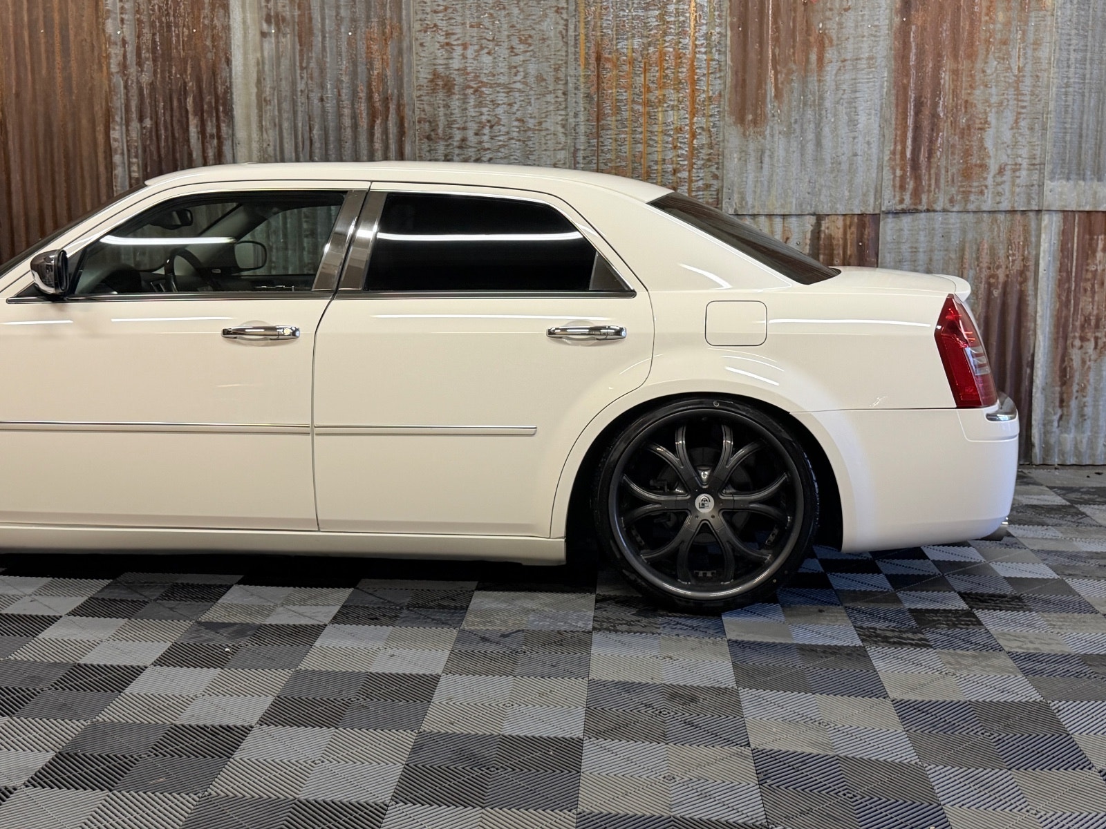 Chrysler 300C 5.7 V8 HEMI Automatic, 345hp, 2006