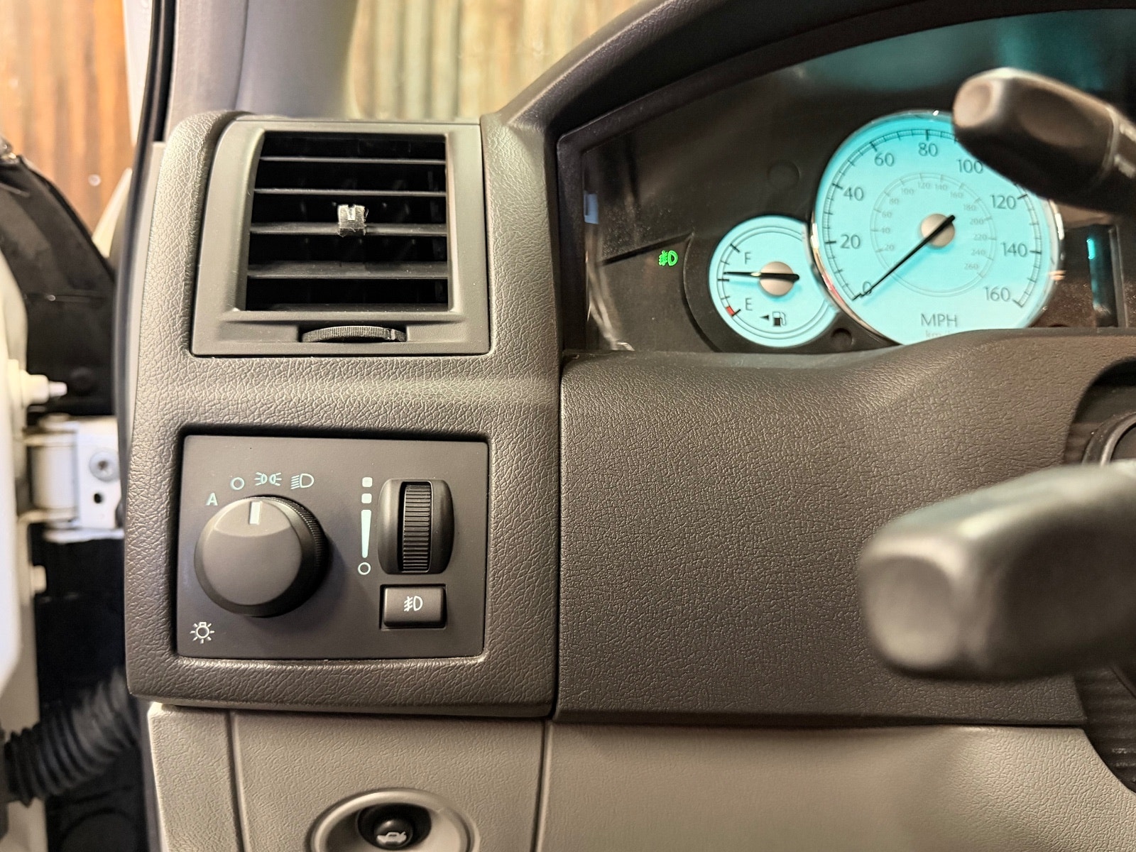 Chrysler 300C 5.7 V8 HEMI Automatic, 345hp, 2006