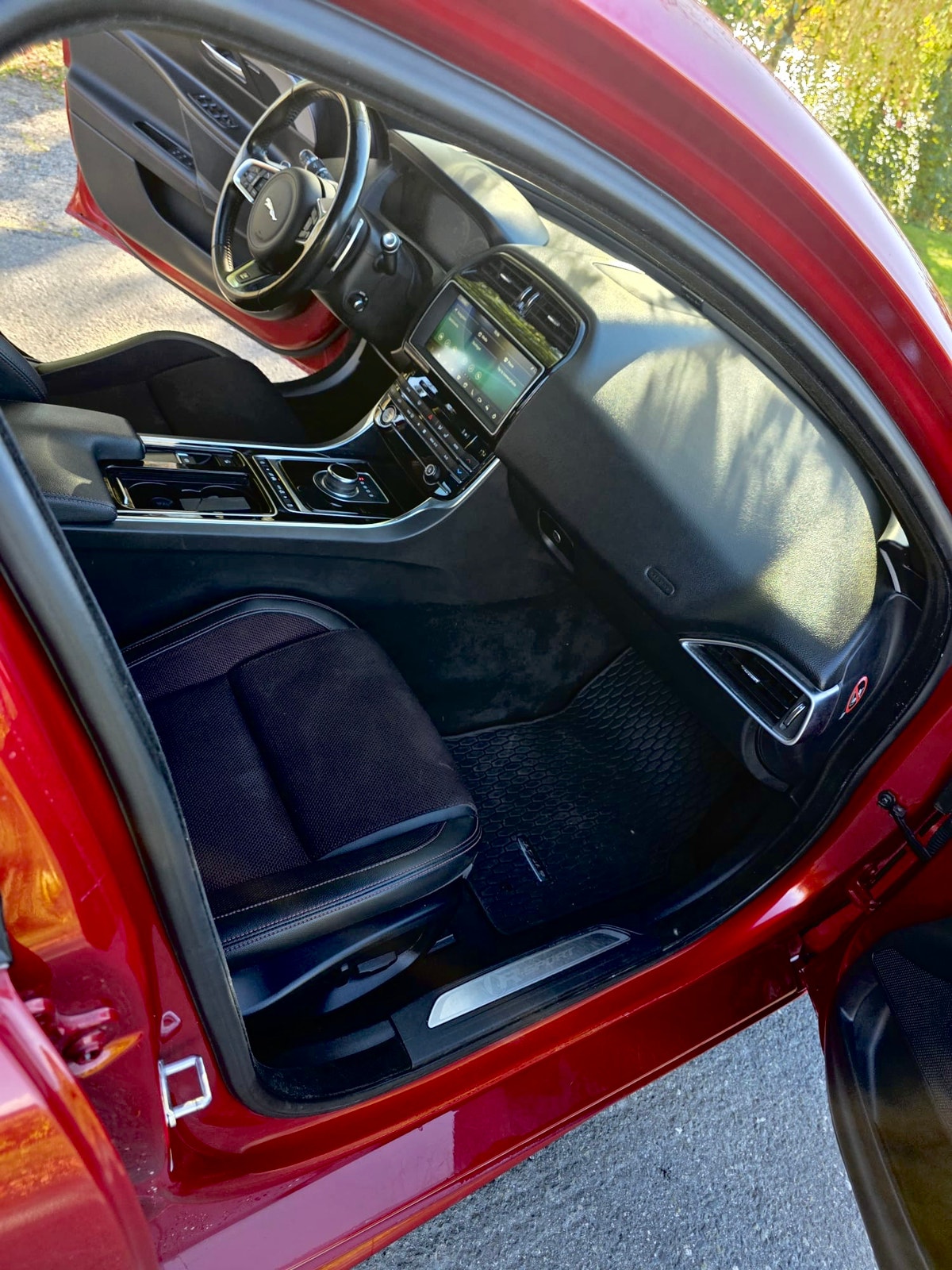 Jaguar XE 20d Automatic, 8-trins, 180ps, 2018