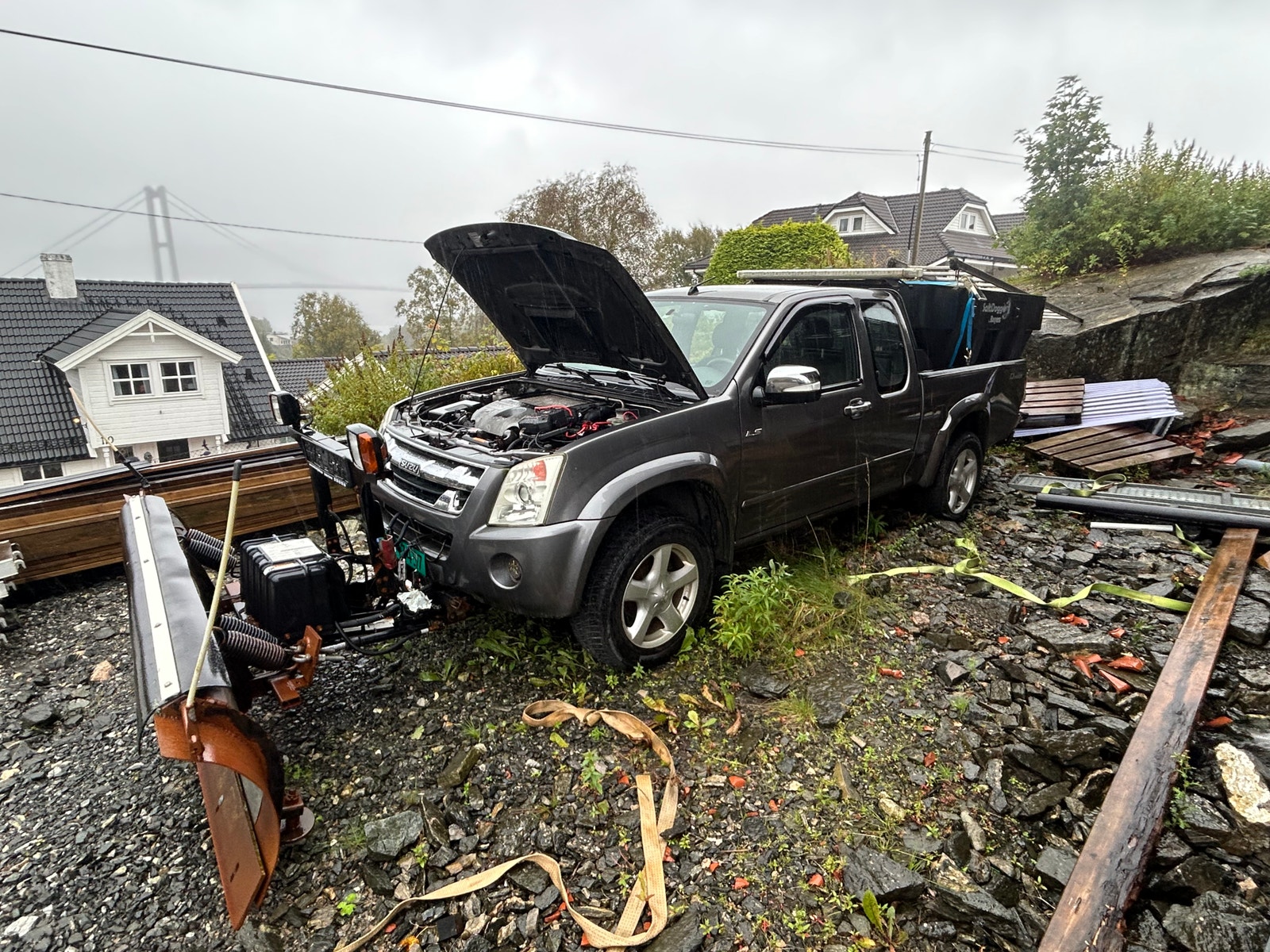 Isuzu D-Max Single Cab 3.0 4WD Automatic, 163hp, 2011