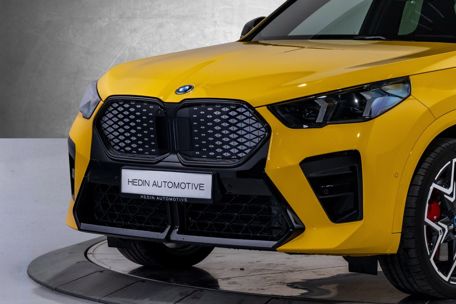 BMW iX2 xDrive30, 306ps, 2024