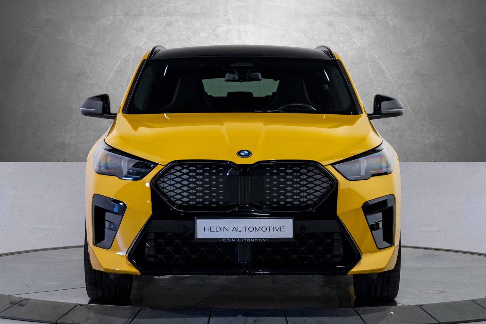 BMW iX2 xDrive30, 306ps, 2024