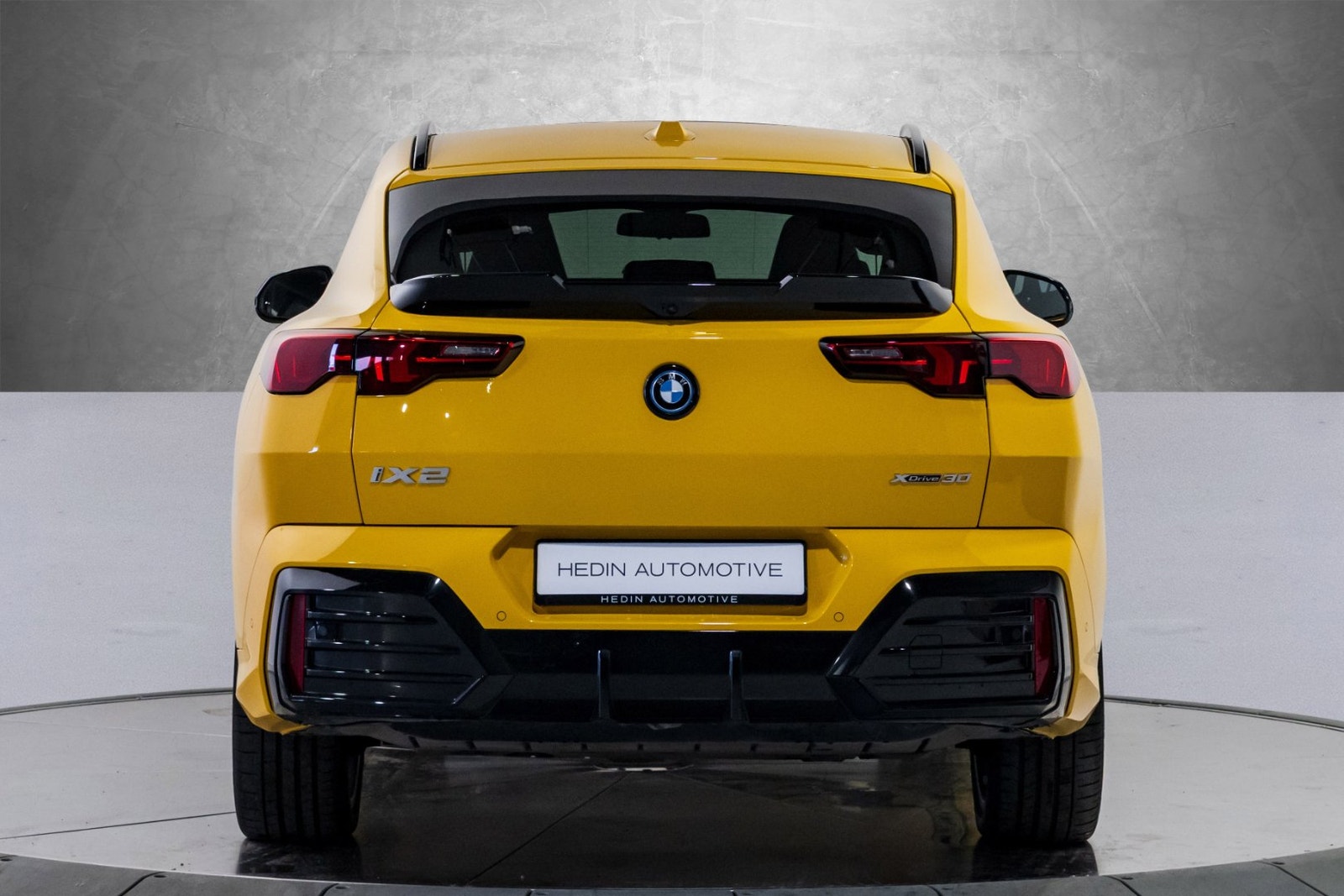 BMW iX2 xDrive30, 306ps, 2024