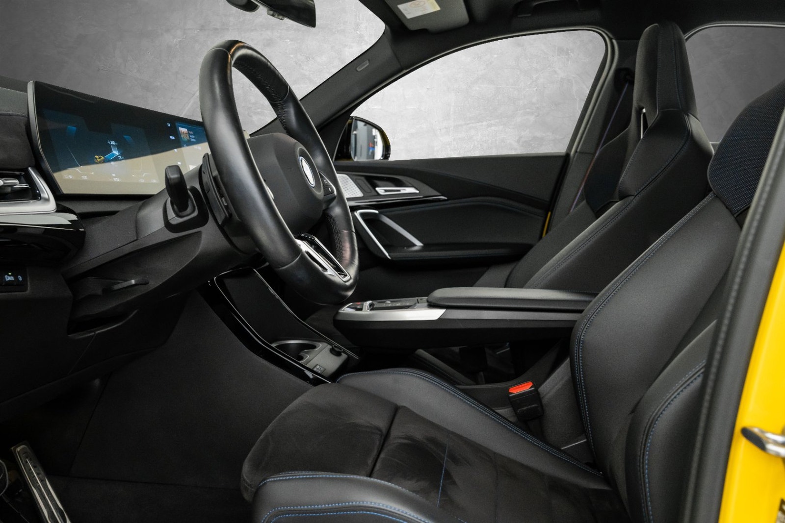 BMW iX2 xDrive30, 306ps, 2024
