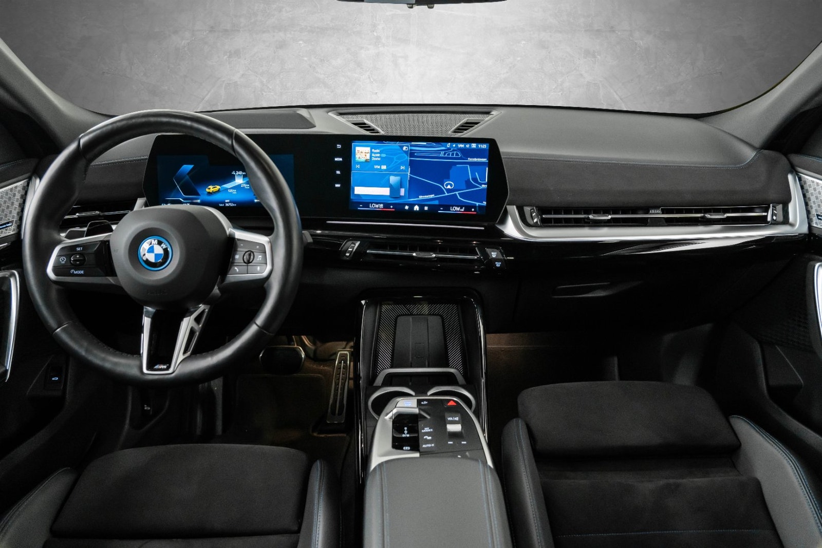 BMW iX2 xDrive30, 306ps, 2024