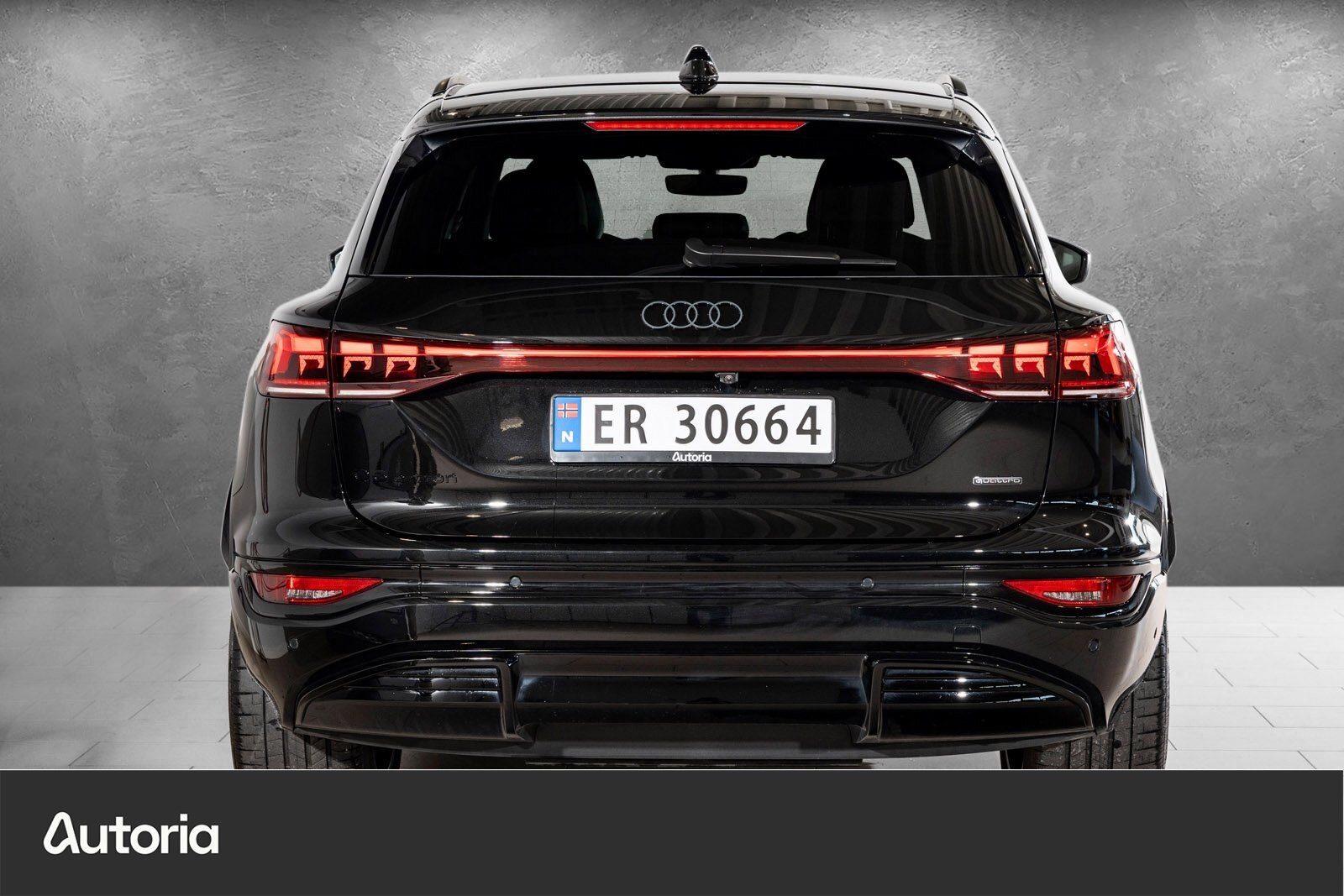 Audi Q6 e-tron quattro, 428hp, 2026