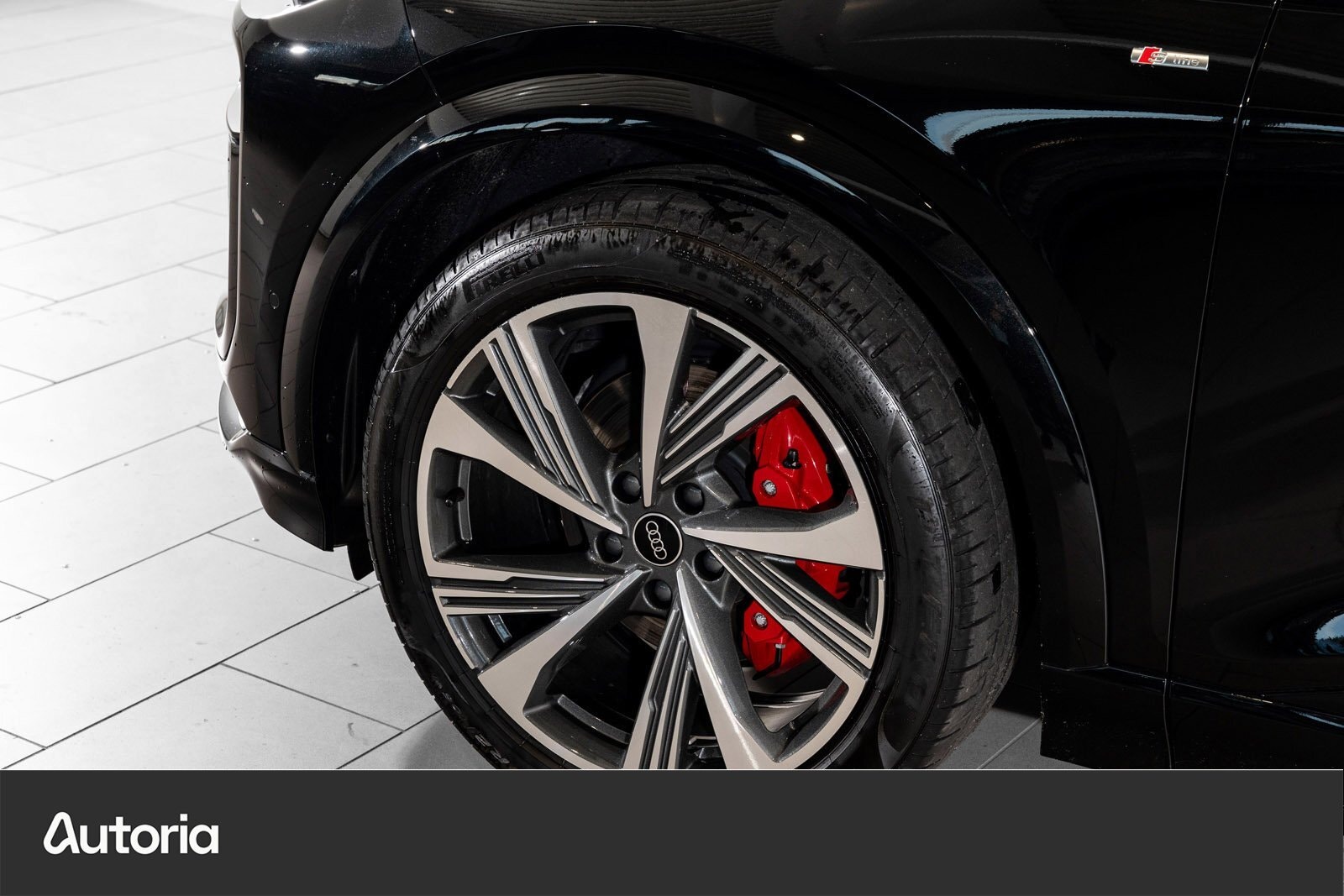 Audi Q6 e-tron quattro, 428hp, 2026