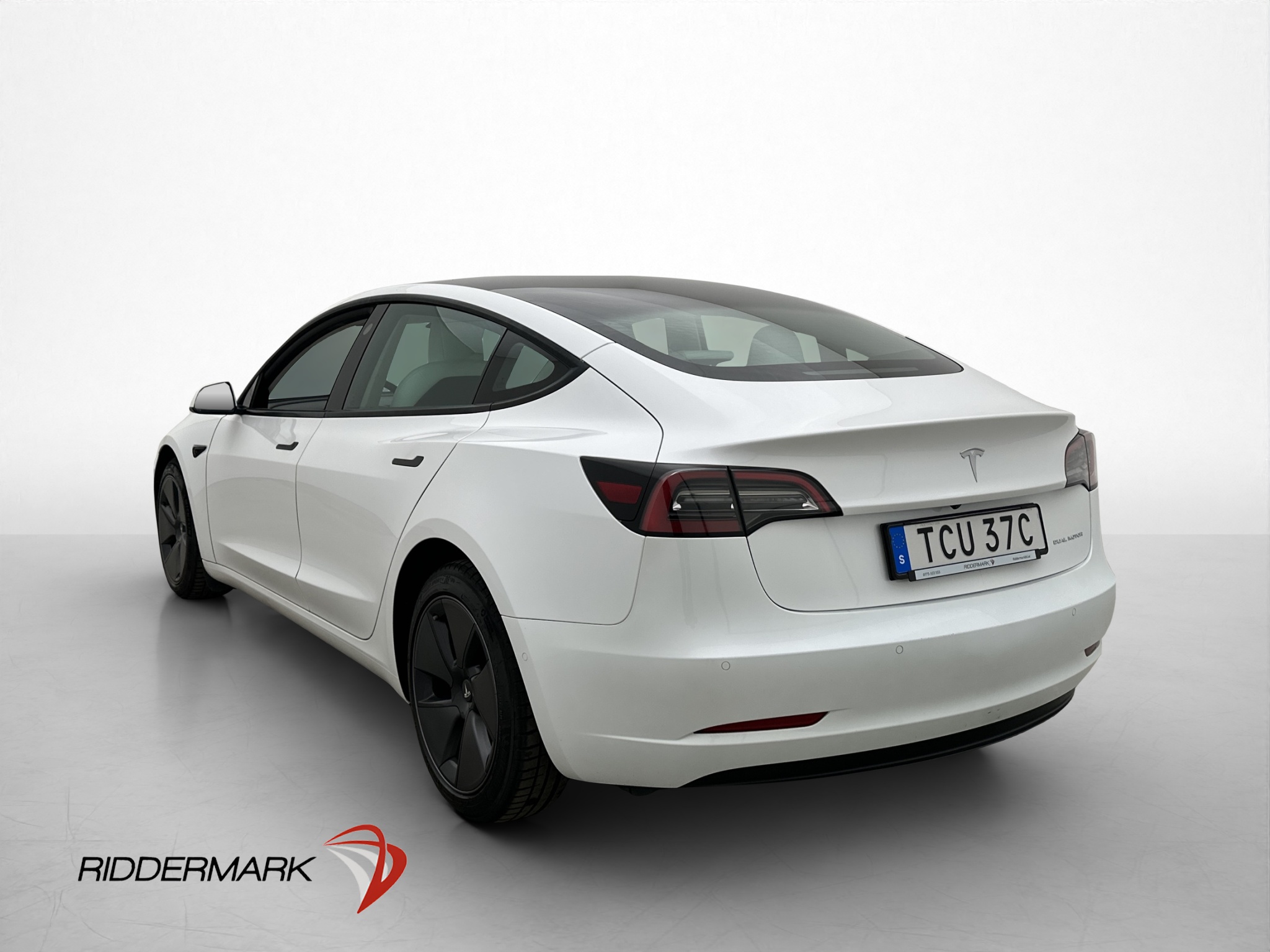 Tesla Model 3 Long Range AWD, 498ps, 2022