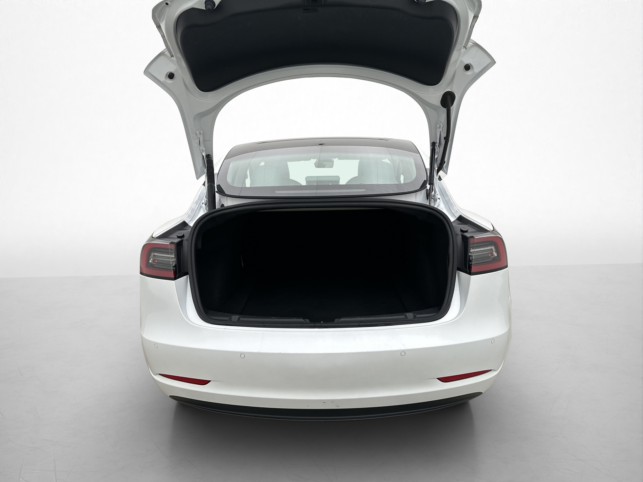 Tesla Model 3 Long Range AWD, 498ps, 2022