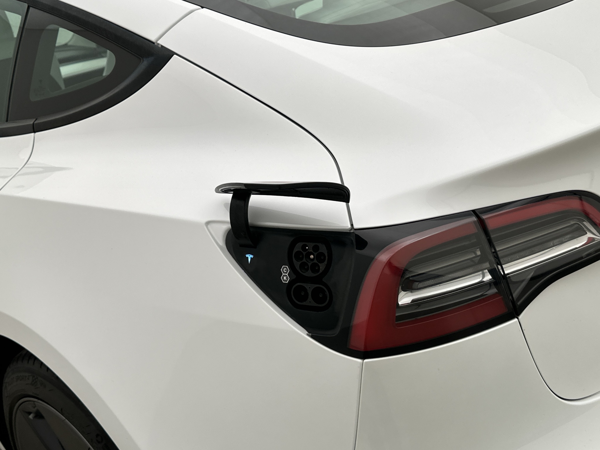 Tesla Model 3 Long Range AWD, 498ps, 2022