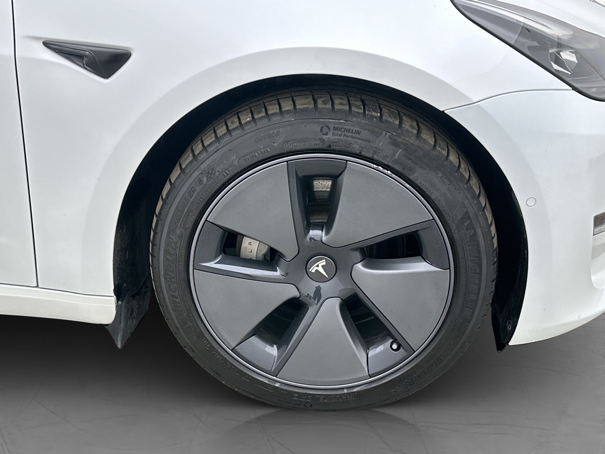 Tesla Model 3 Long Range AWD, 498ps, 2022