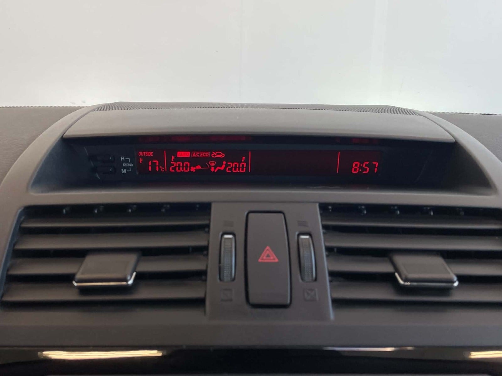 Mazda 6 Wagon 2.2 MZR-CD Manuell, 129hk, 2011