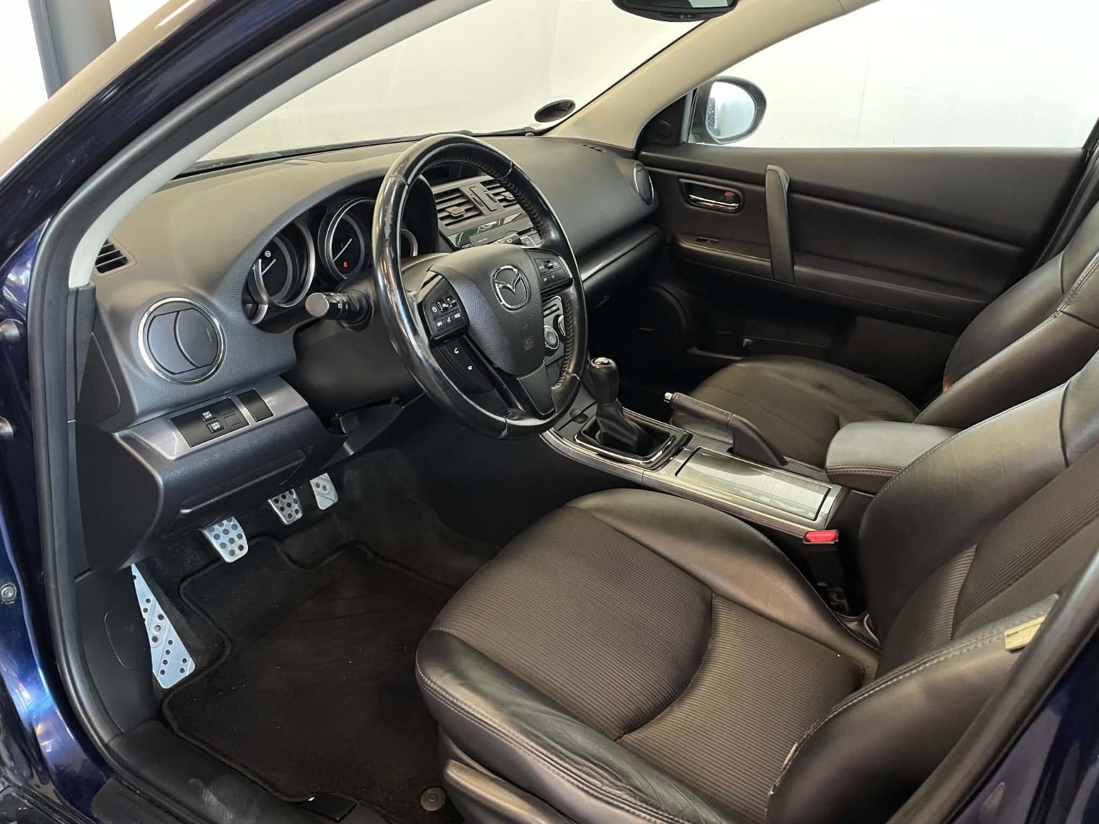 Mazda 6 Wagon 2.2 MZR-CD Manuell, 129hk, 2011