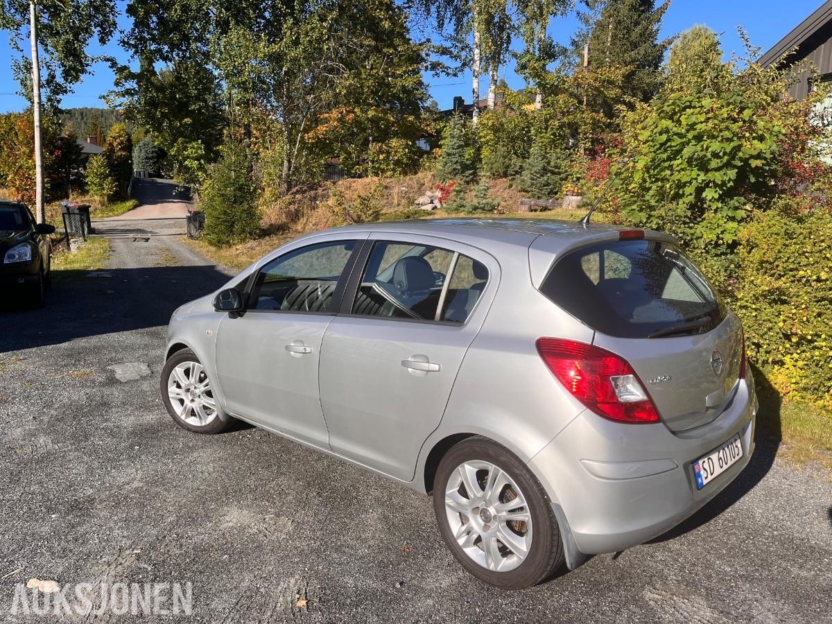 Opel Corsa 5-door 1.4 Automatic, 4-trins, 100ps, 2012