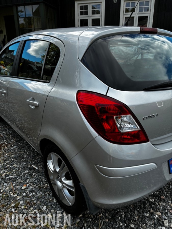 Opel Corsa 5-door 1.4 Automatic, 4-trins, 100ps, 2012