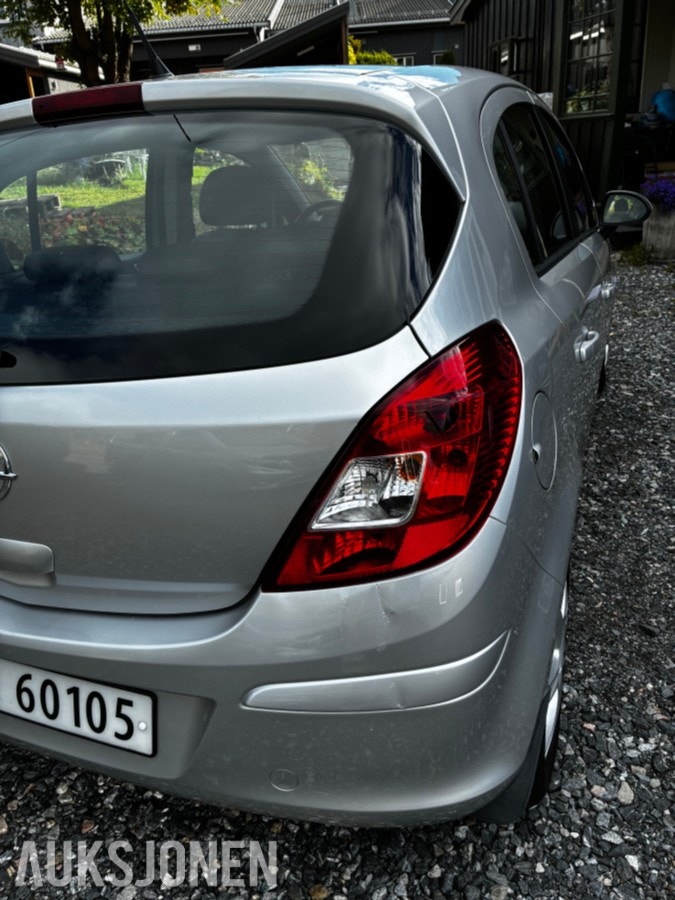 Opel Corsa 5-door 1.4 Automatic, 4-trins, 100ps, 2012