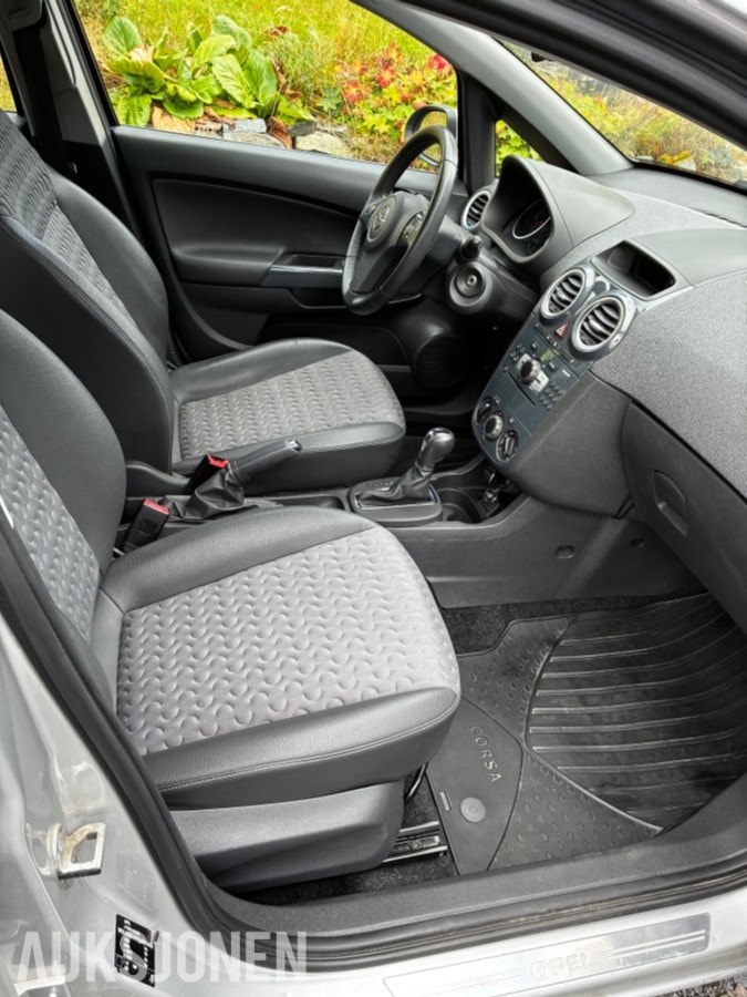 Opel Corsa 5-door 1.4 Automatic, 4-trins, 100ps, 2012
