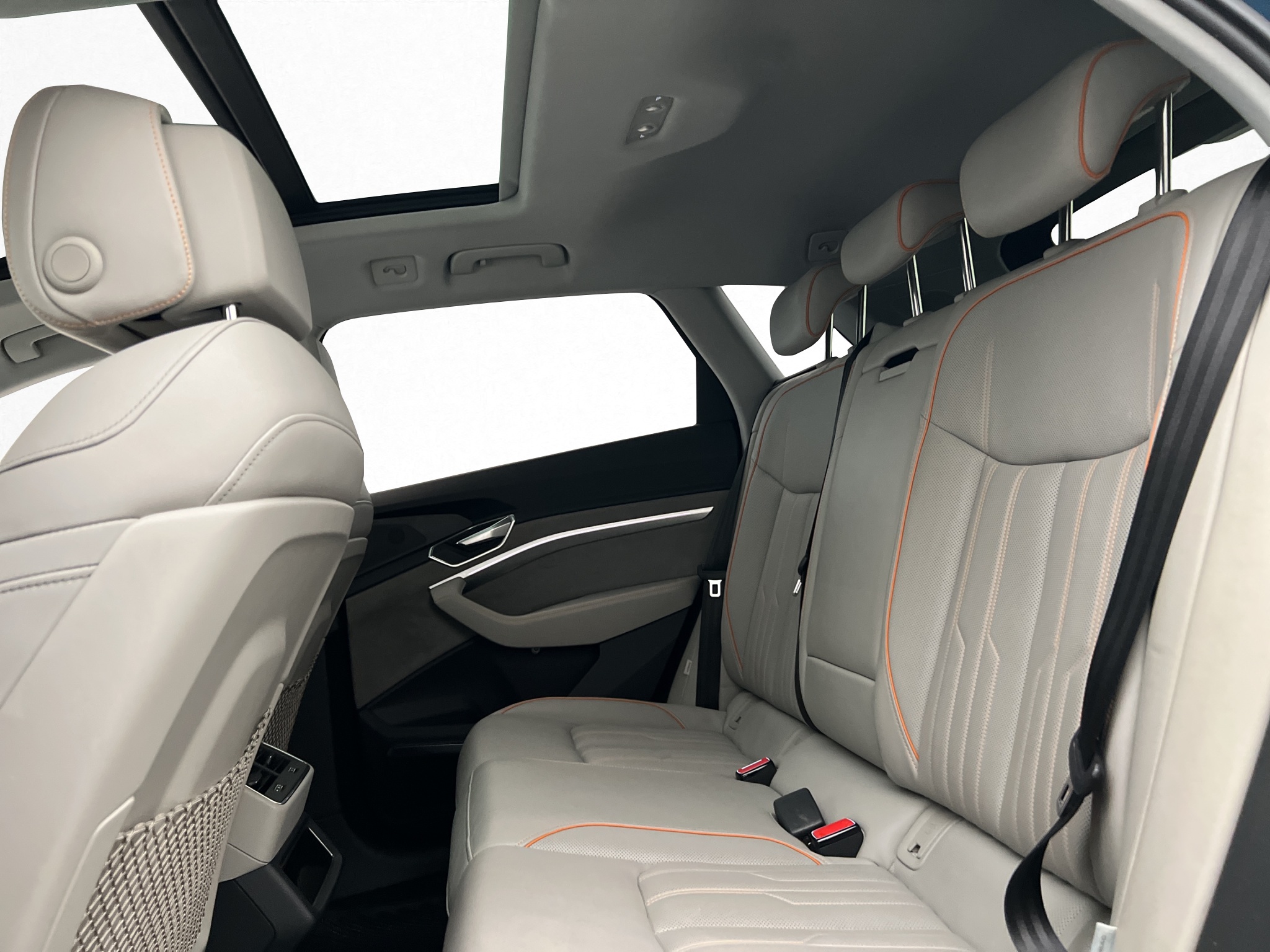 Audi e-tron 55 quattro, 408ps, 2019