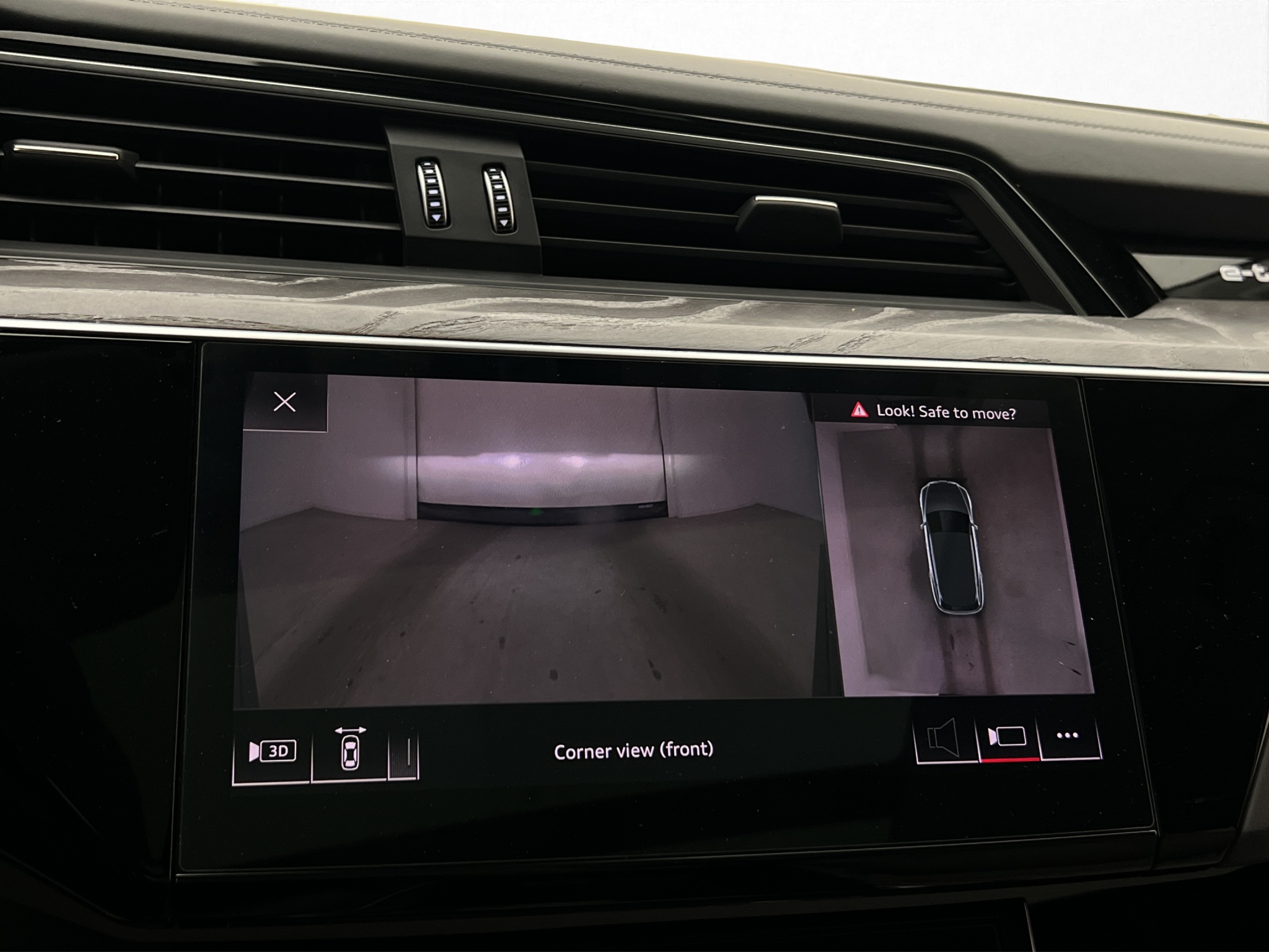 Audi e-tron 55 quattro, 408ps, 2019